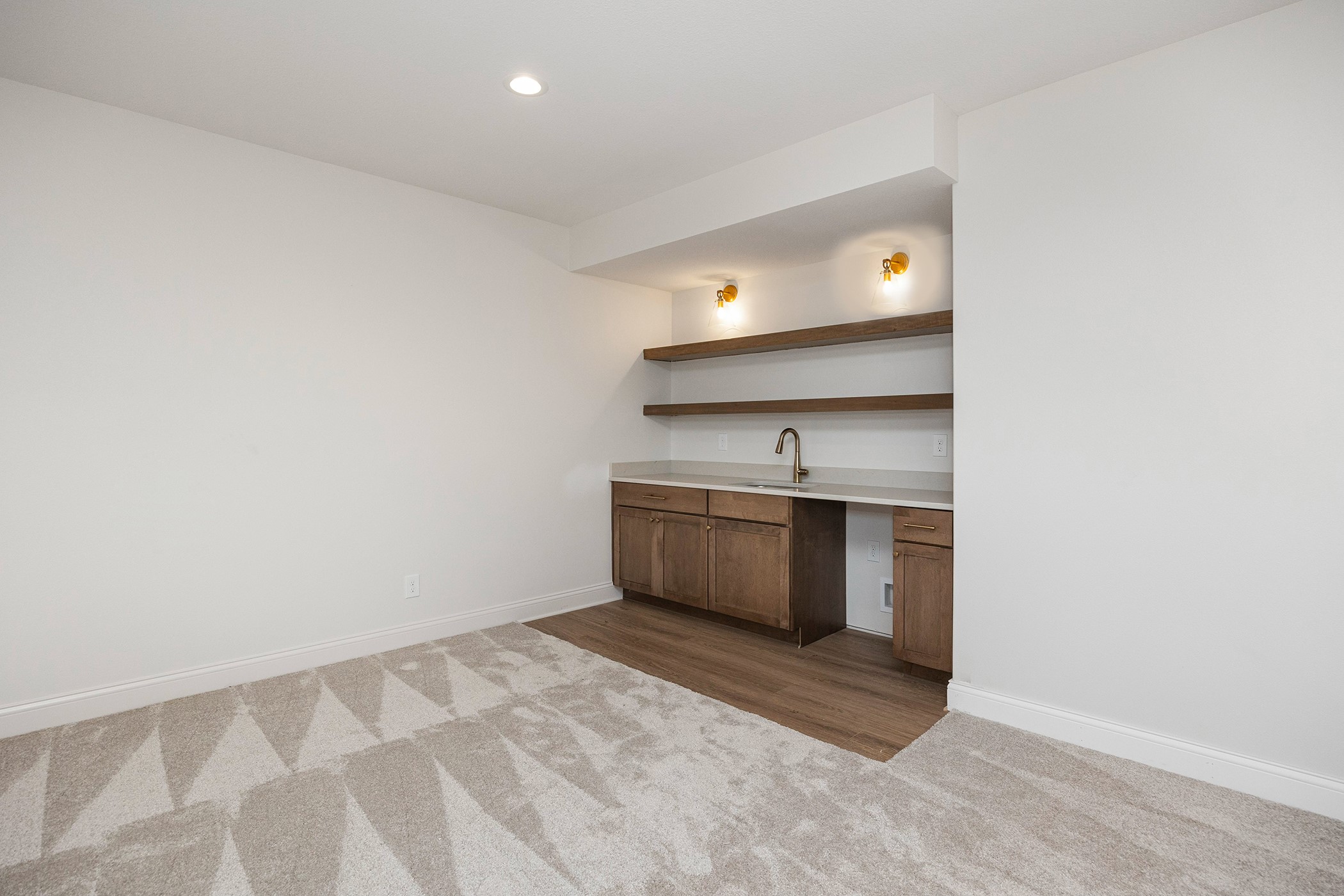 1101 SW Des Moines Street