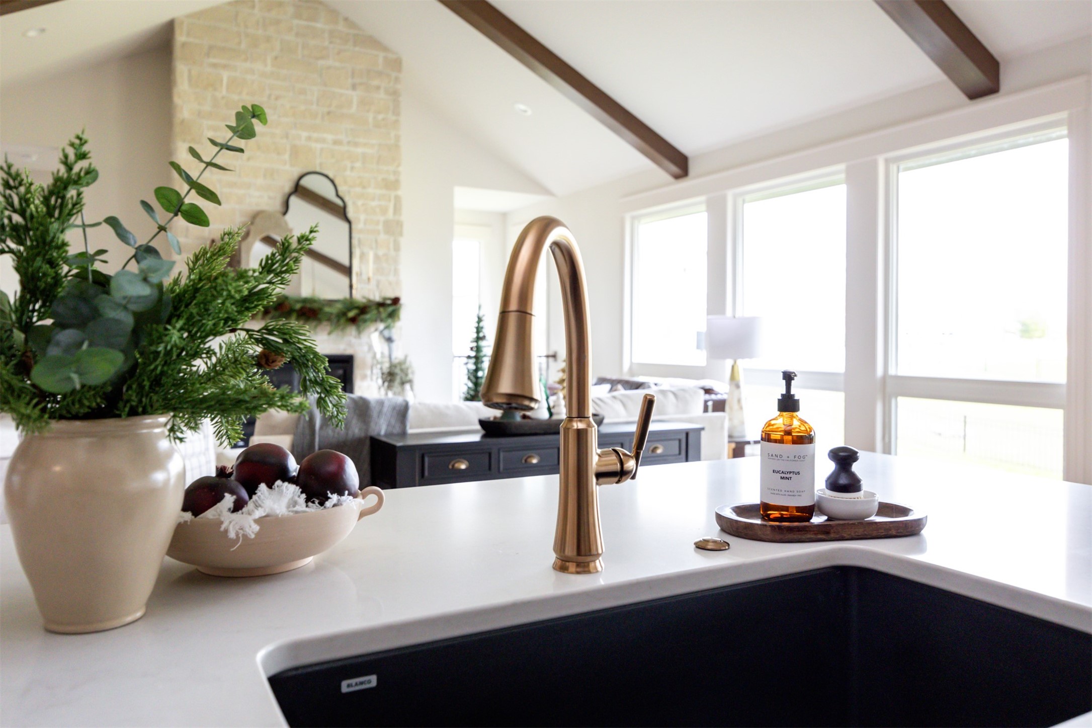 1101 SW Des Moines Street