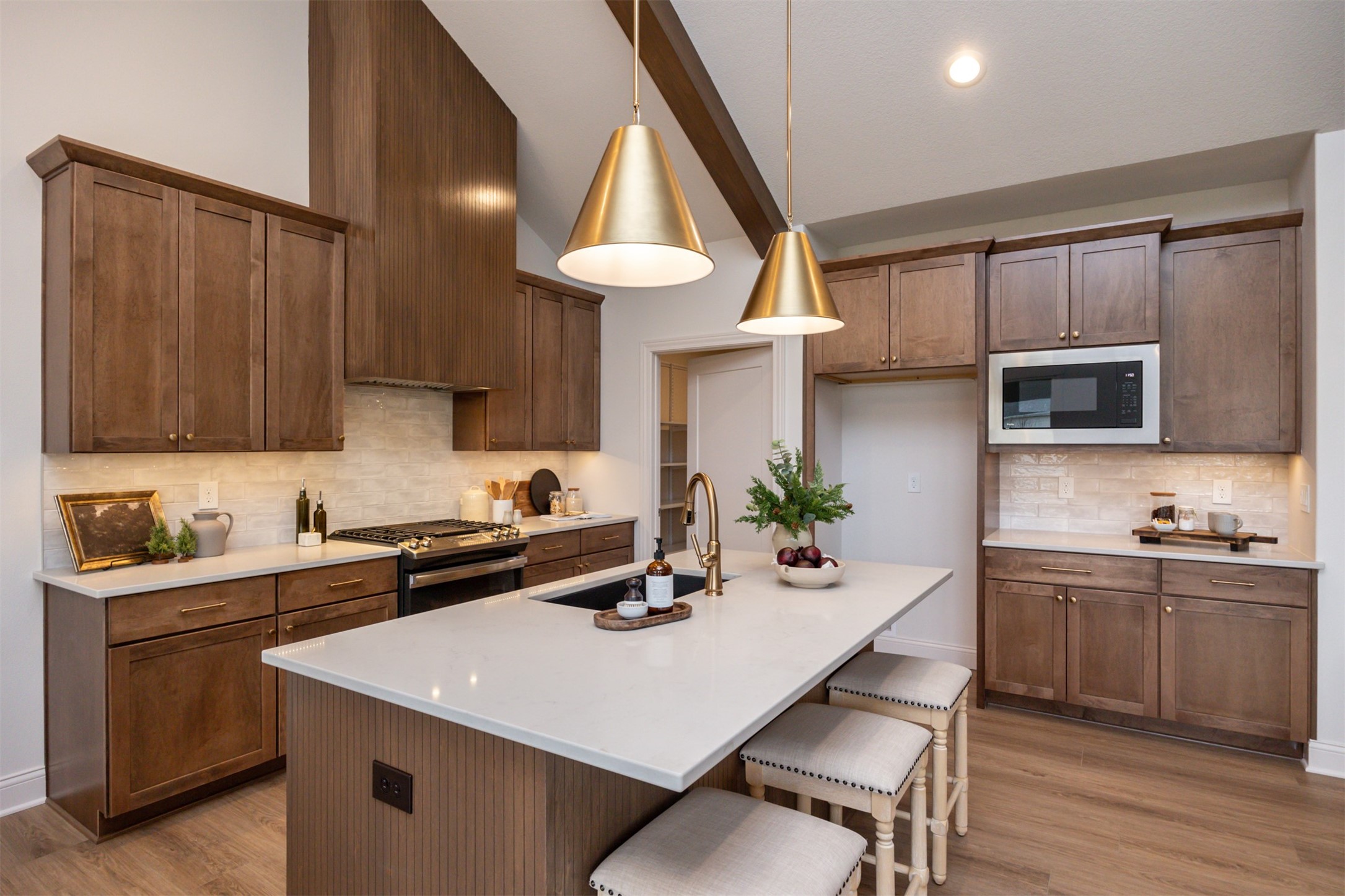 1101 SW Des Moines Street