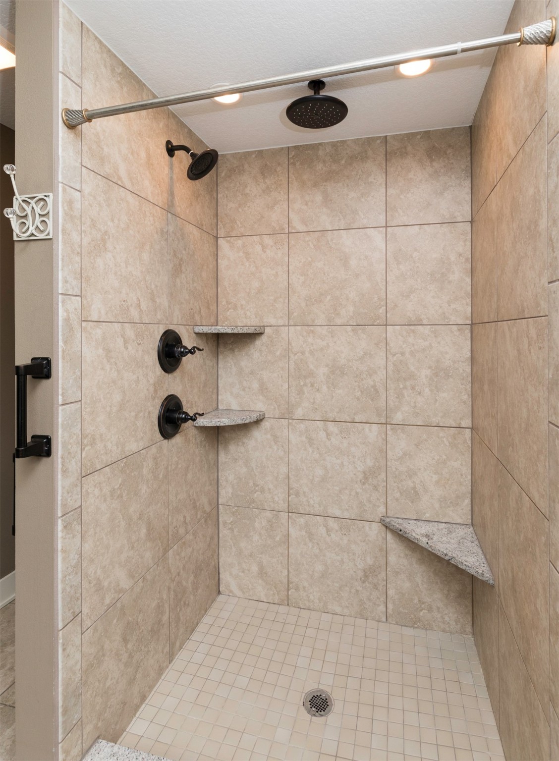 3801 SW Stonehaven Lane