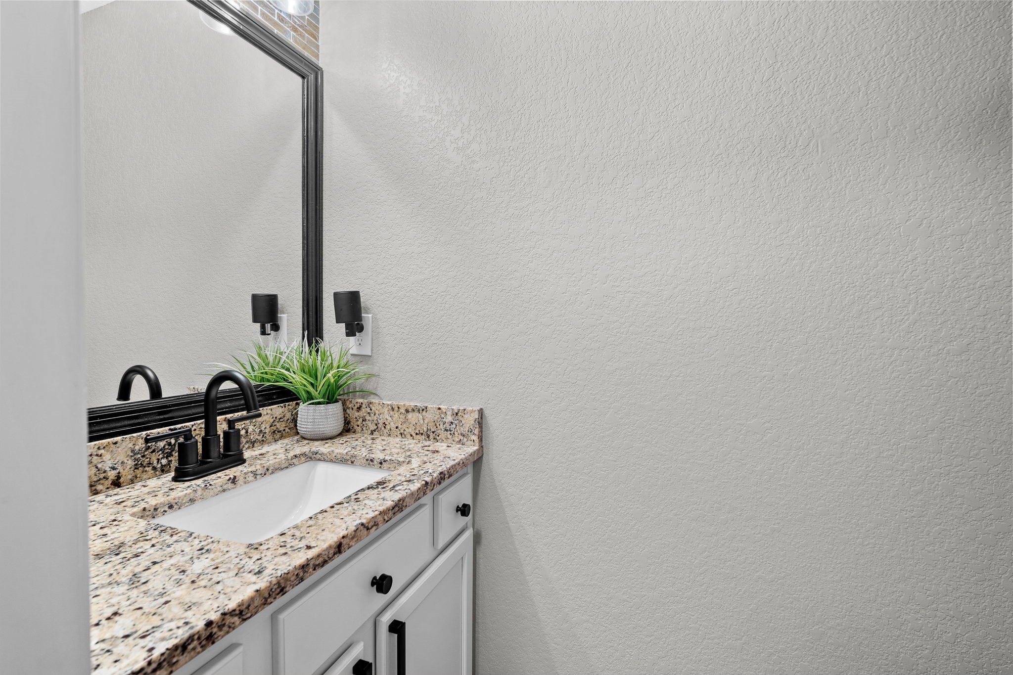 2612 NW Morningside Drive