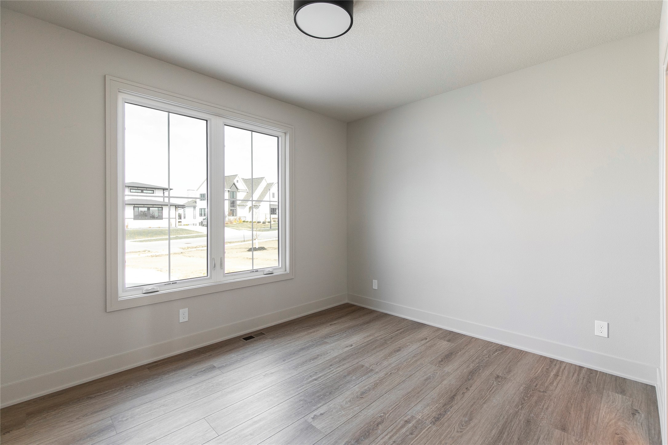 6013 NE Briarwood Drive