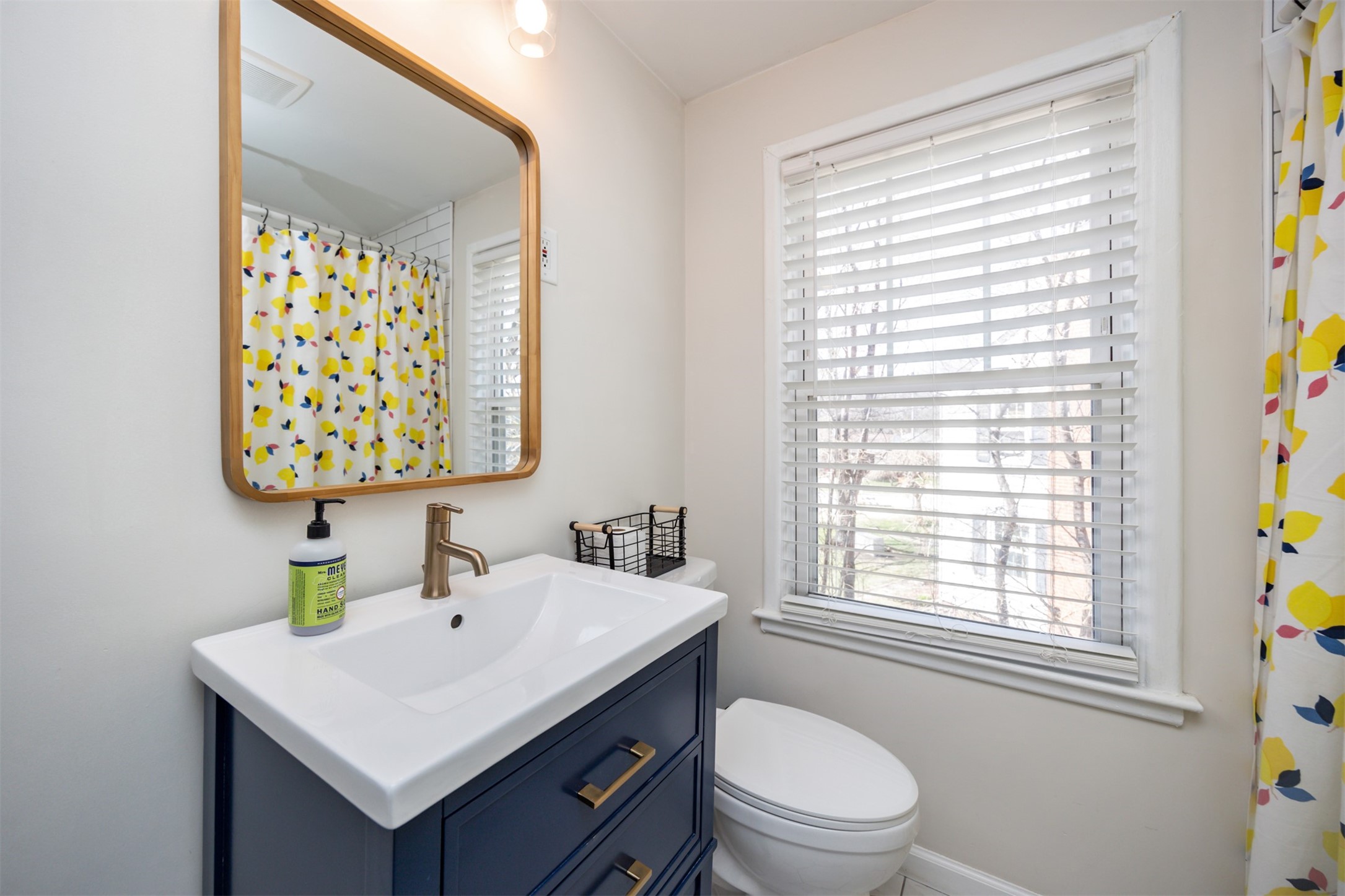 1006 SW Kenworthy Drive