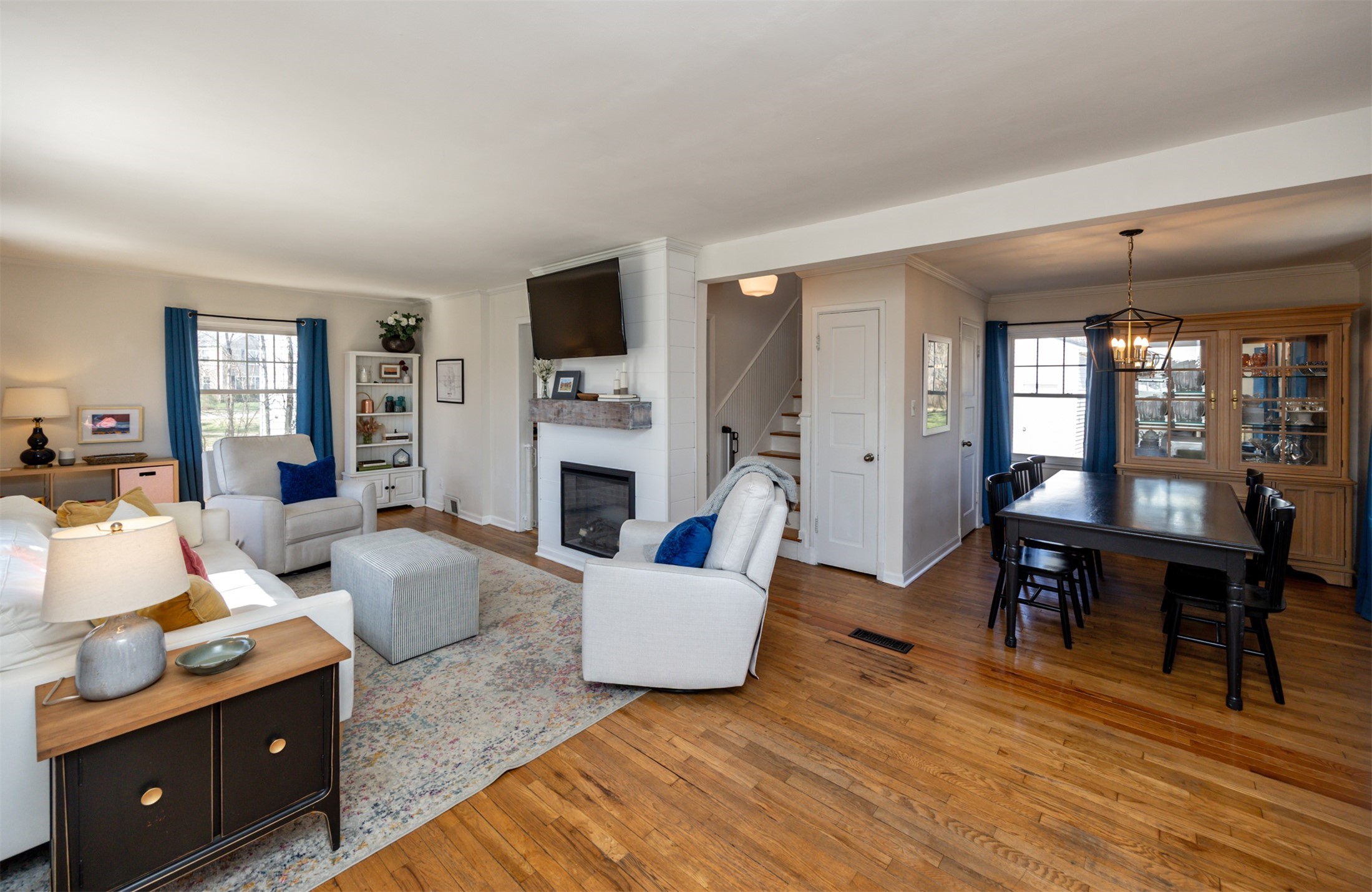 1006 SW Kenworthy Drive