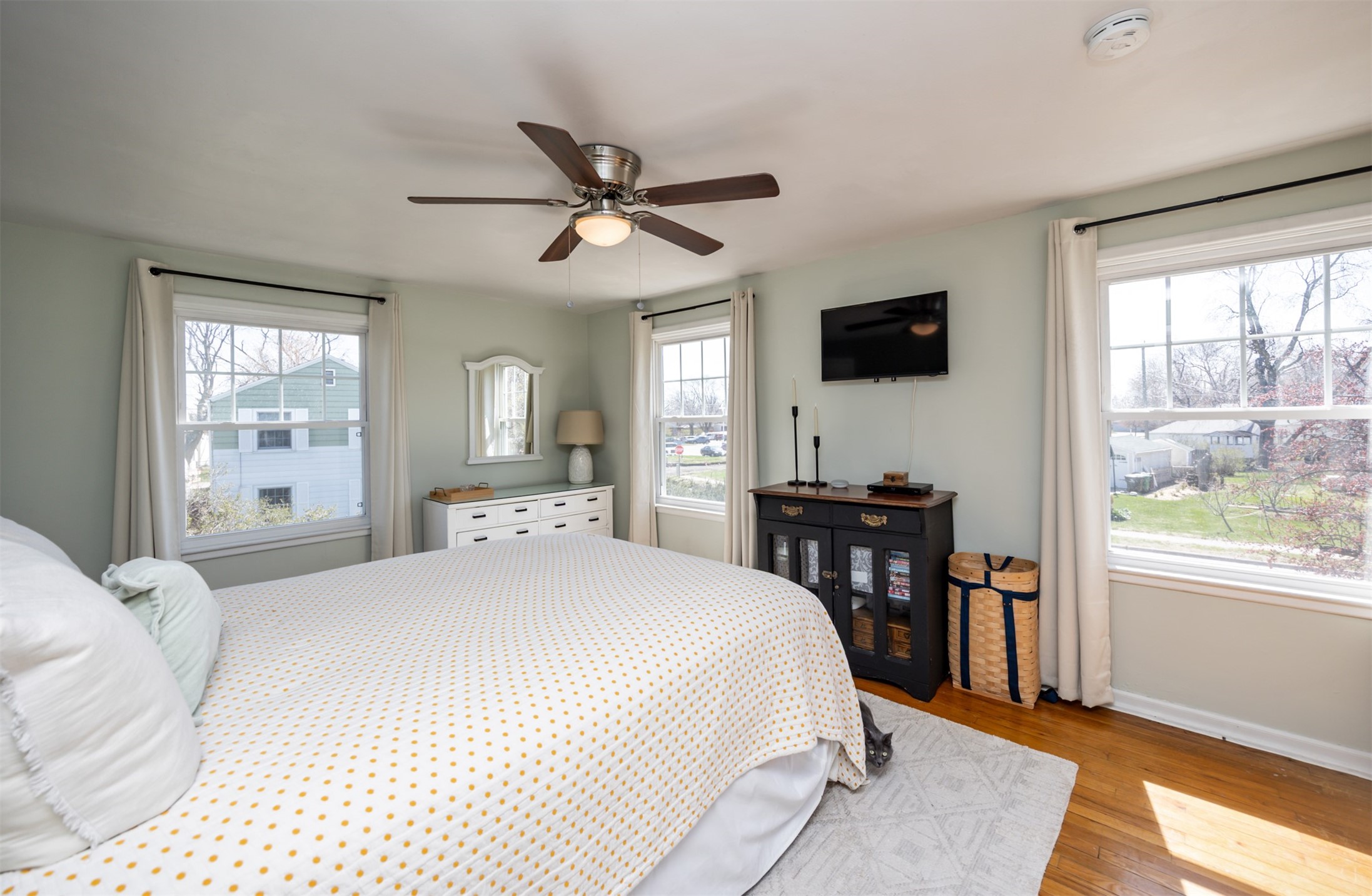 1006 SW Kenworthy Drive