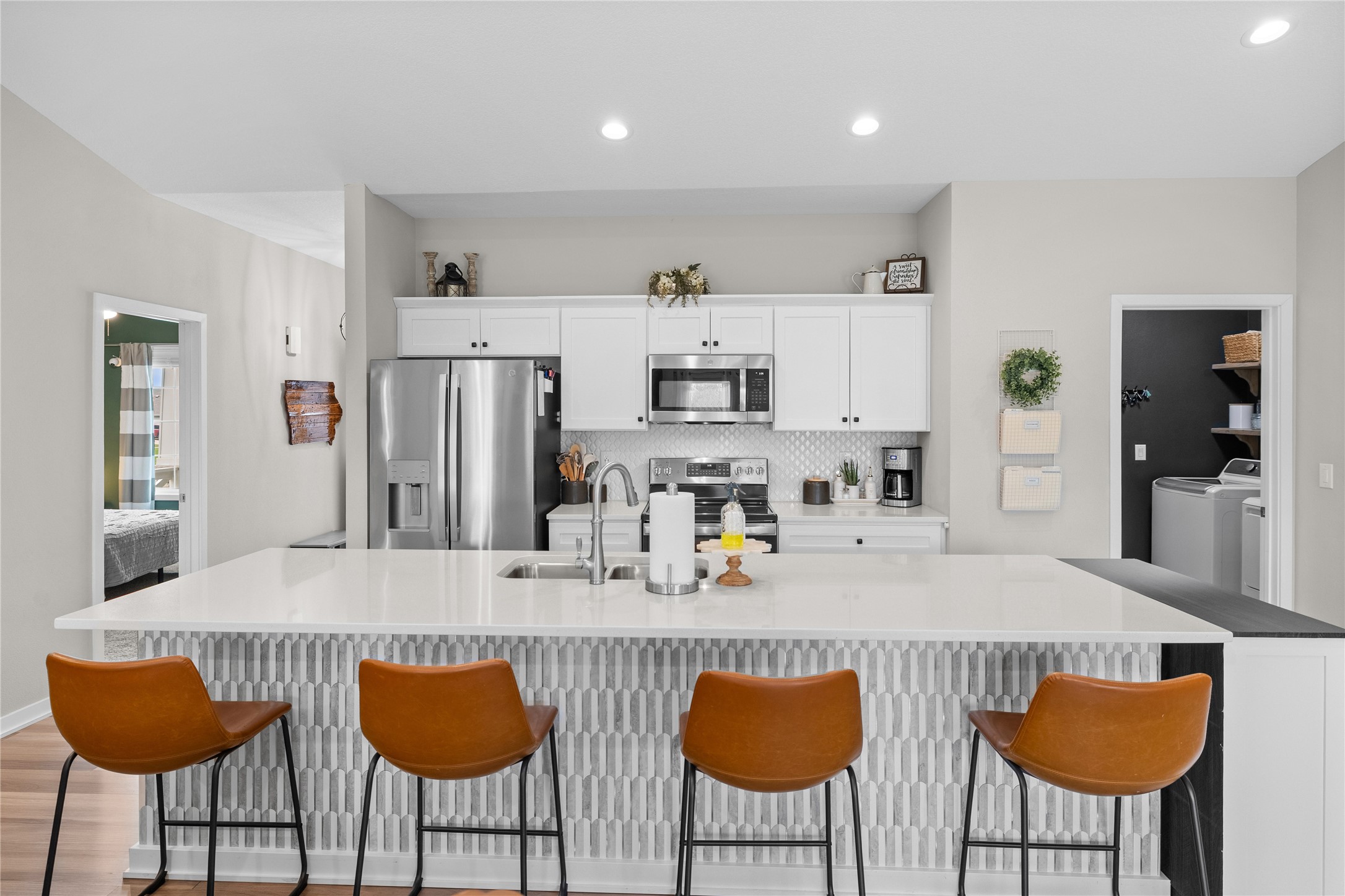 2909 SW Pleasant Street