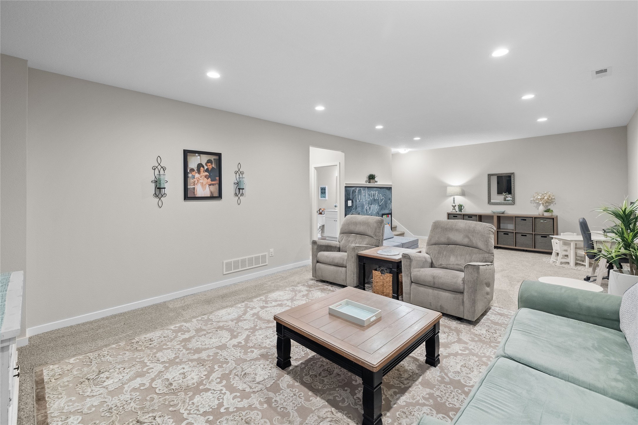 2909 SW Pleasant Street