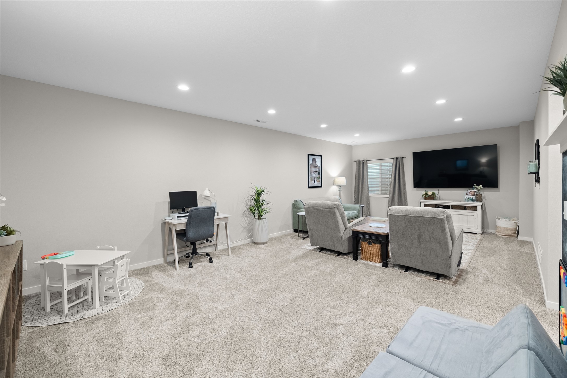 2909 SW Pleasant Street