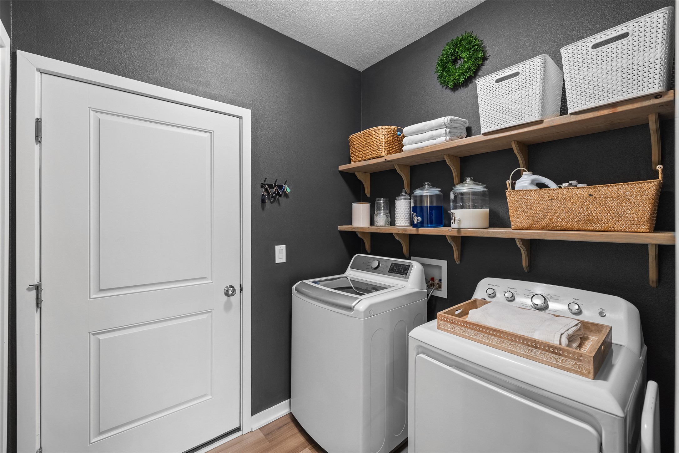 2909 SW Pleasant Street