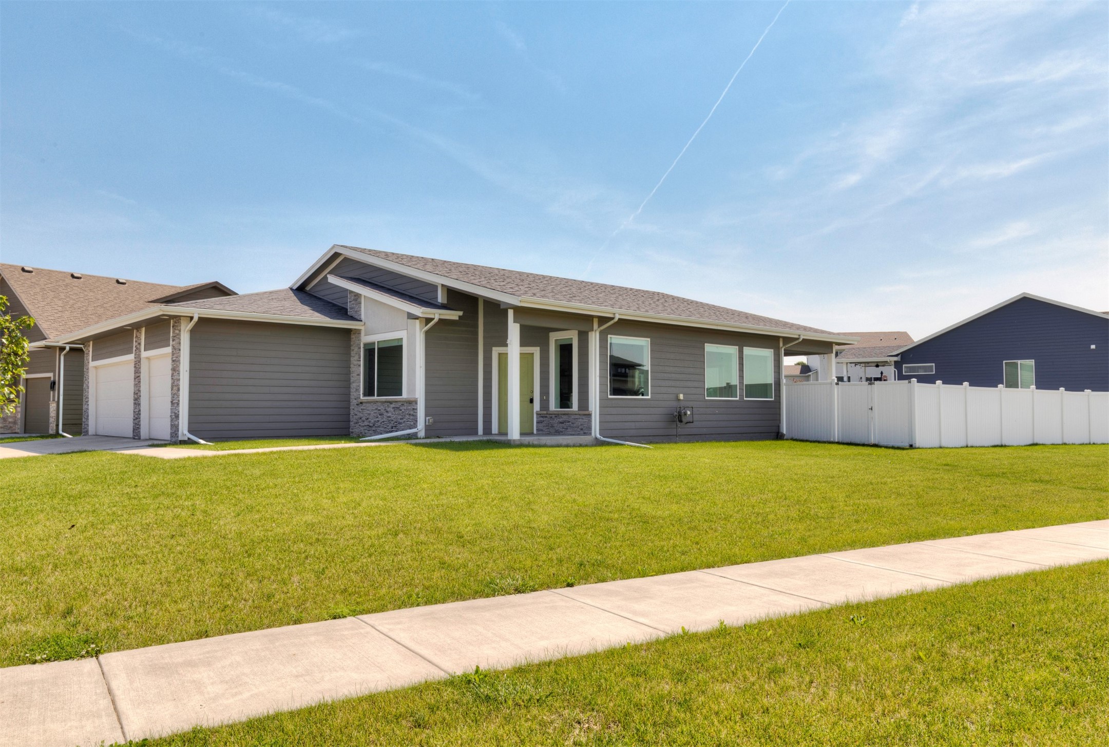 315 NW Gracewood Drive