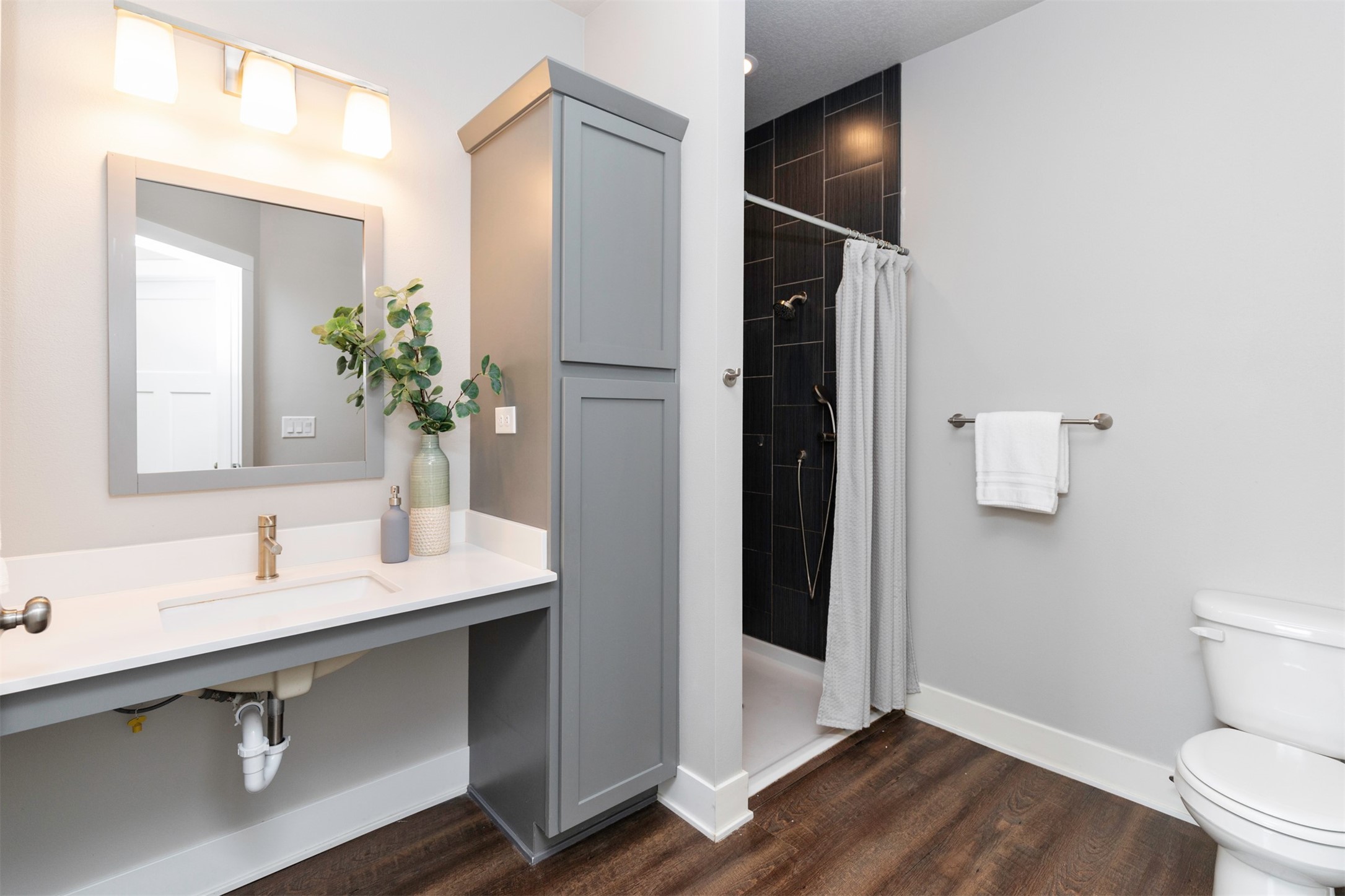 315 NW Gracewood Drive