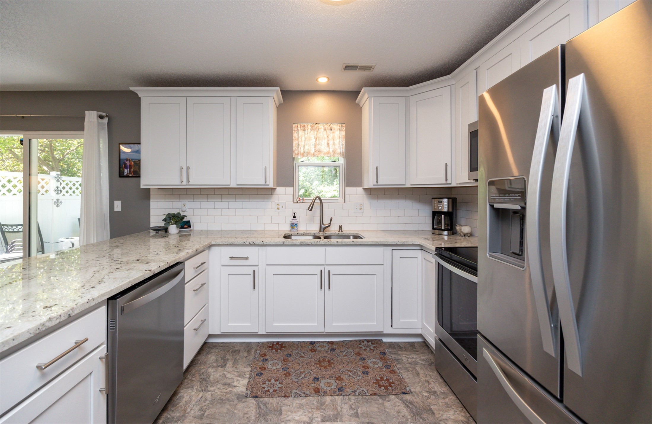 1121 NW Prairie Ridge Drive