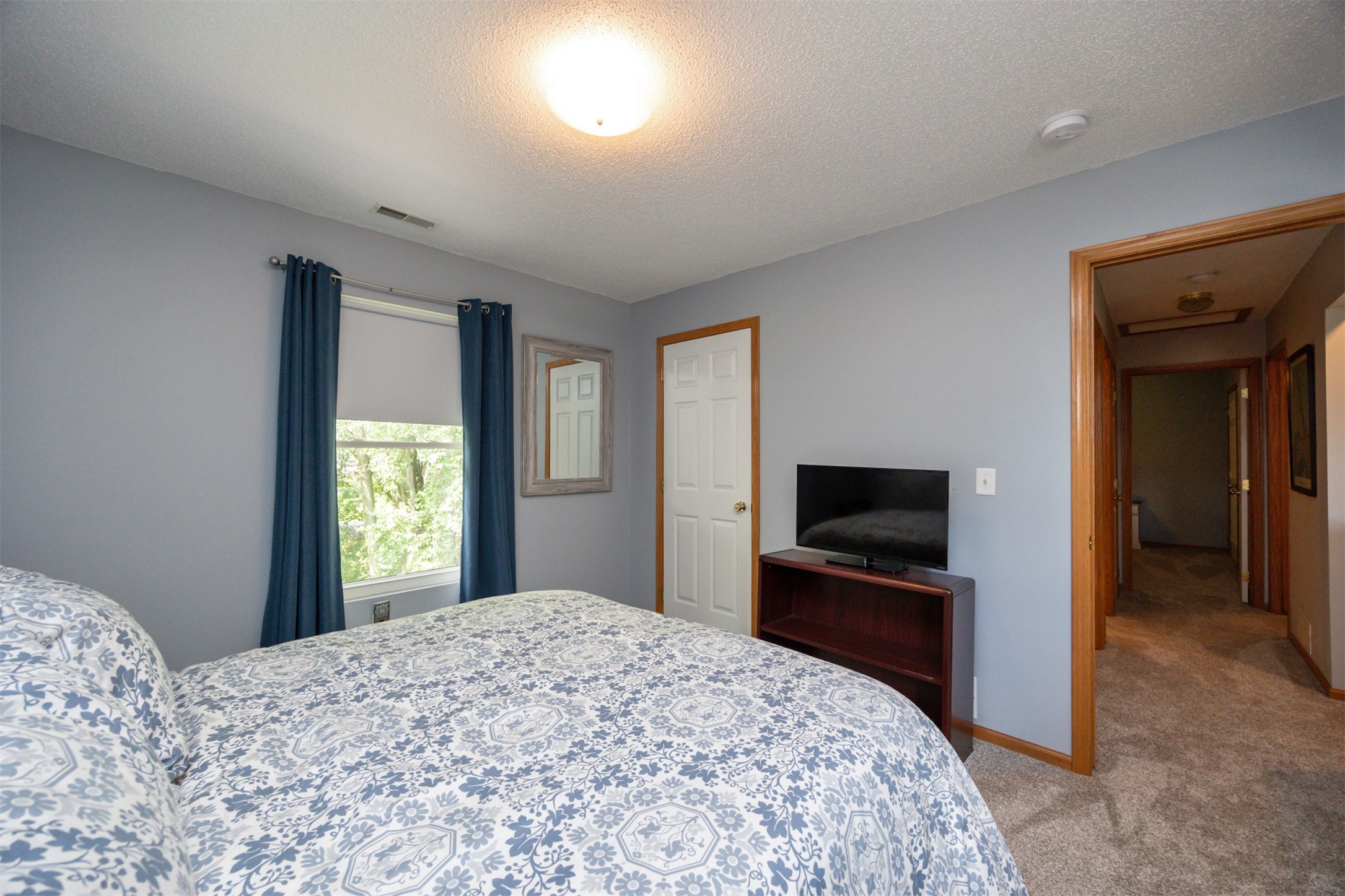 1121 NW Prairie Ridge Drive