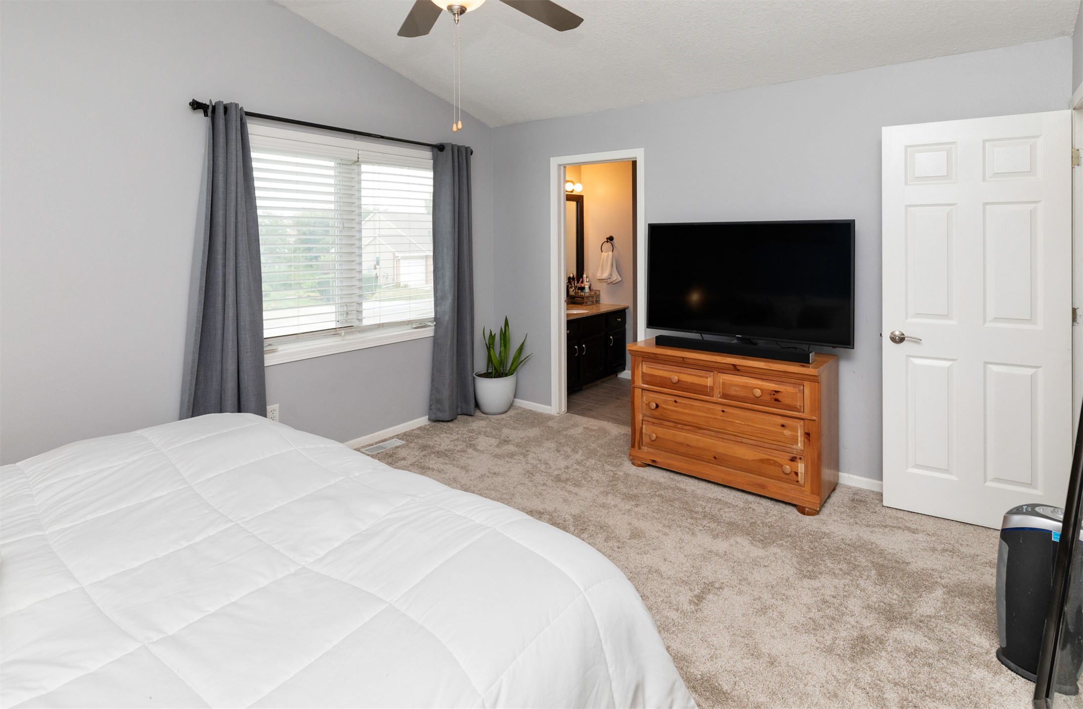 1501 NW North Creek Drive