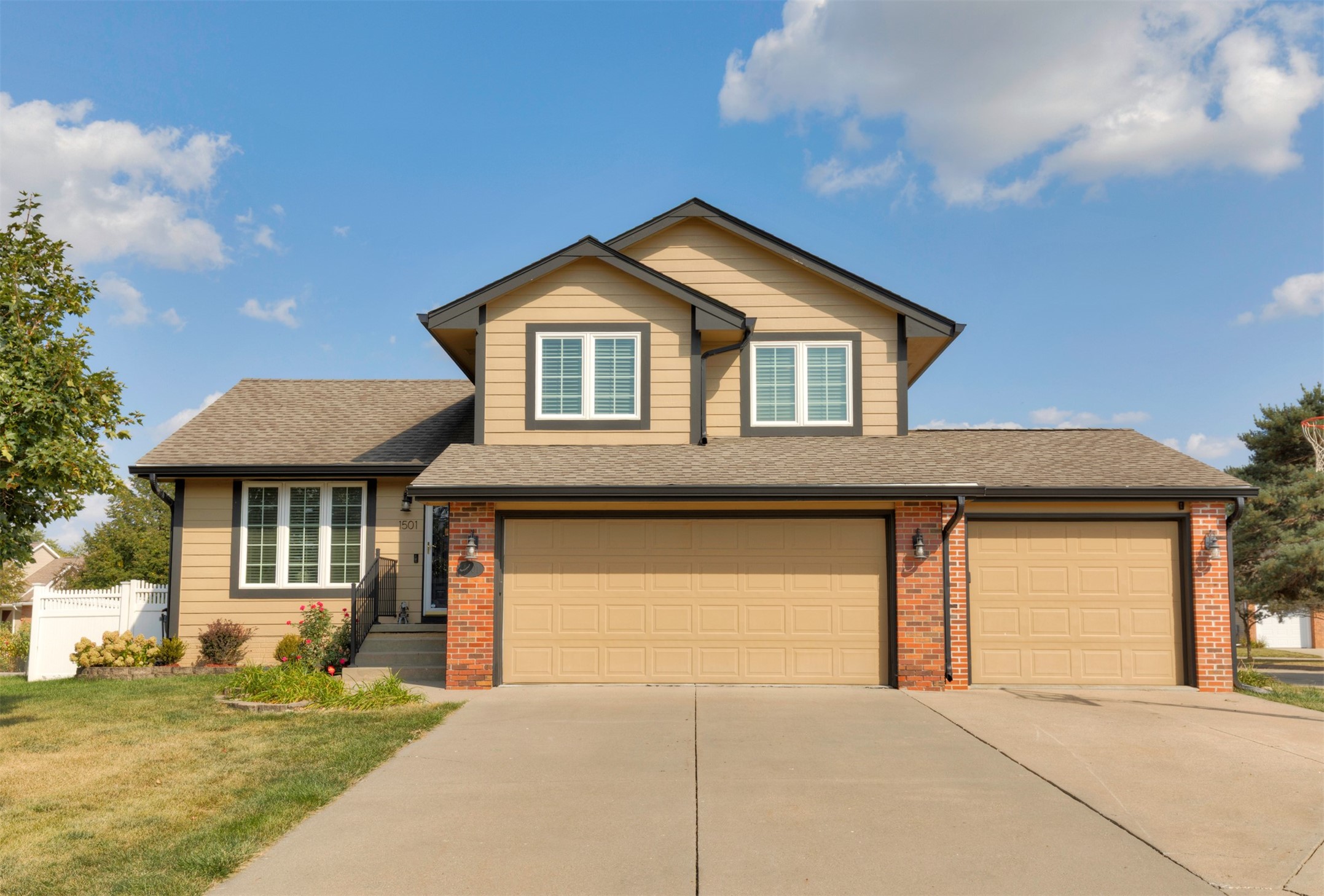 1501 NW North Creek Drive