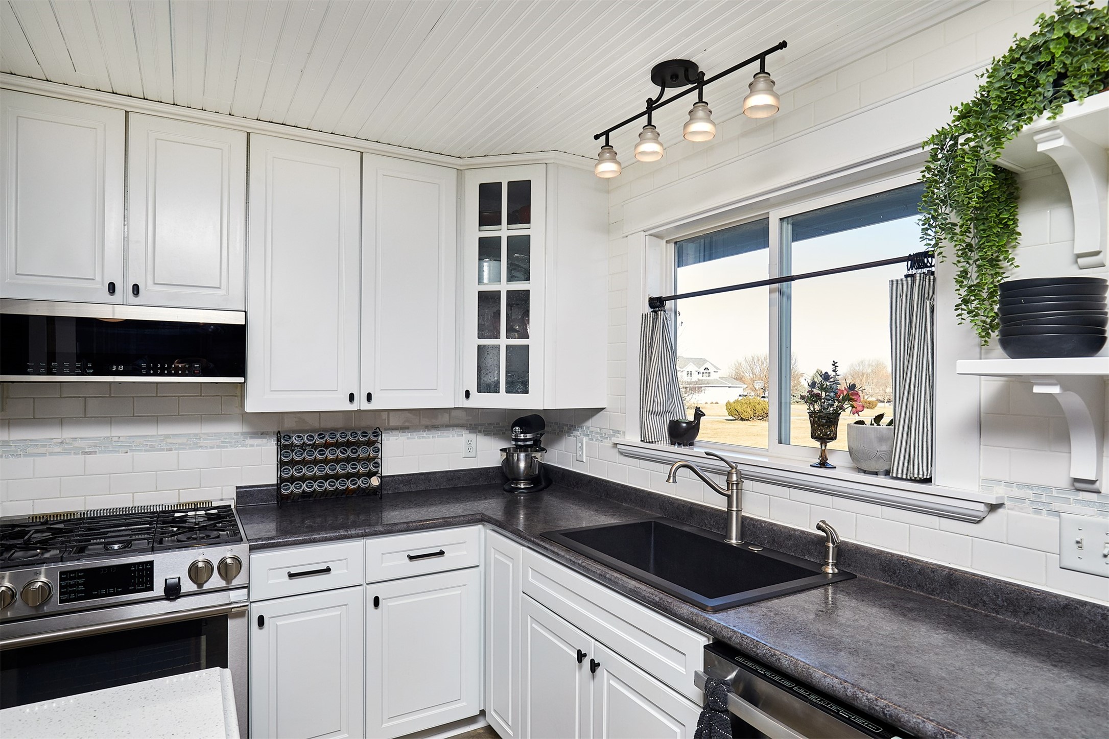2445 NE 80th Street