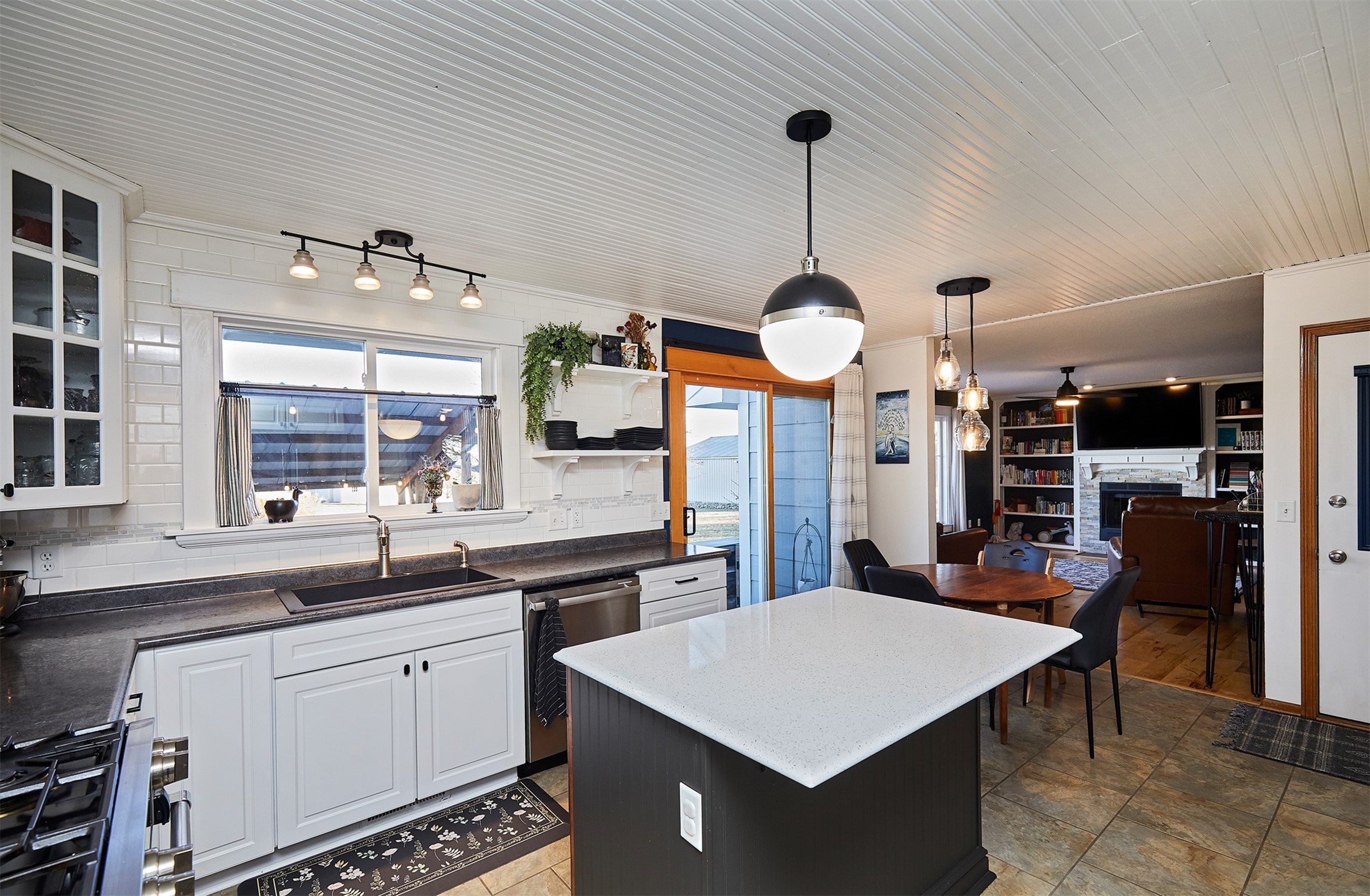 2445 NE 80th Street