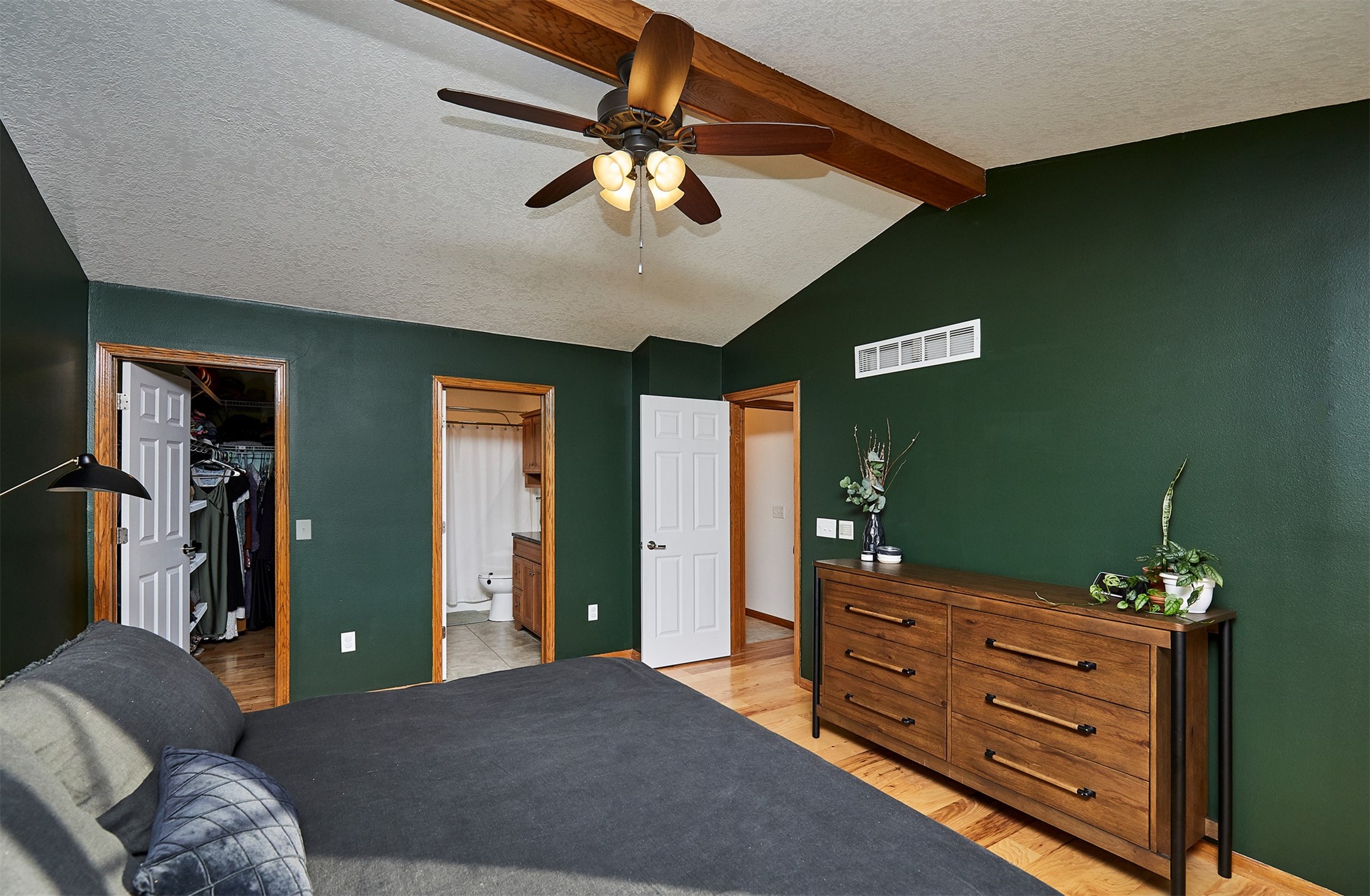 2445 NE 80th Street