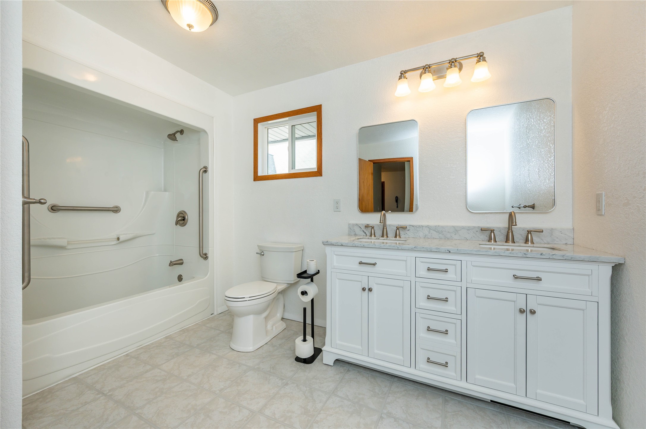 807 E 23rd Court