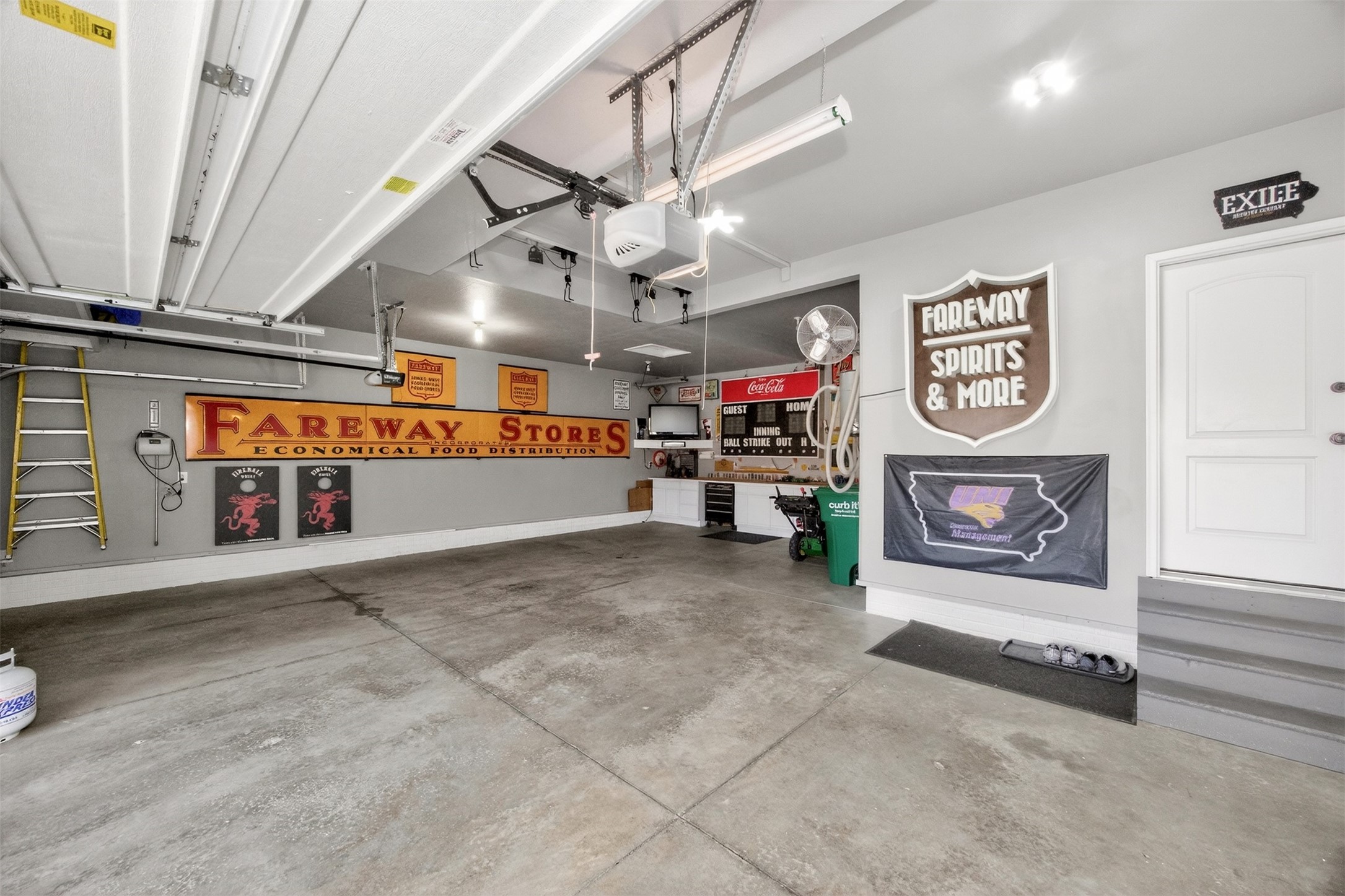 3917 SW Camden Circle