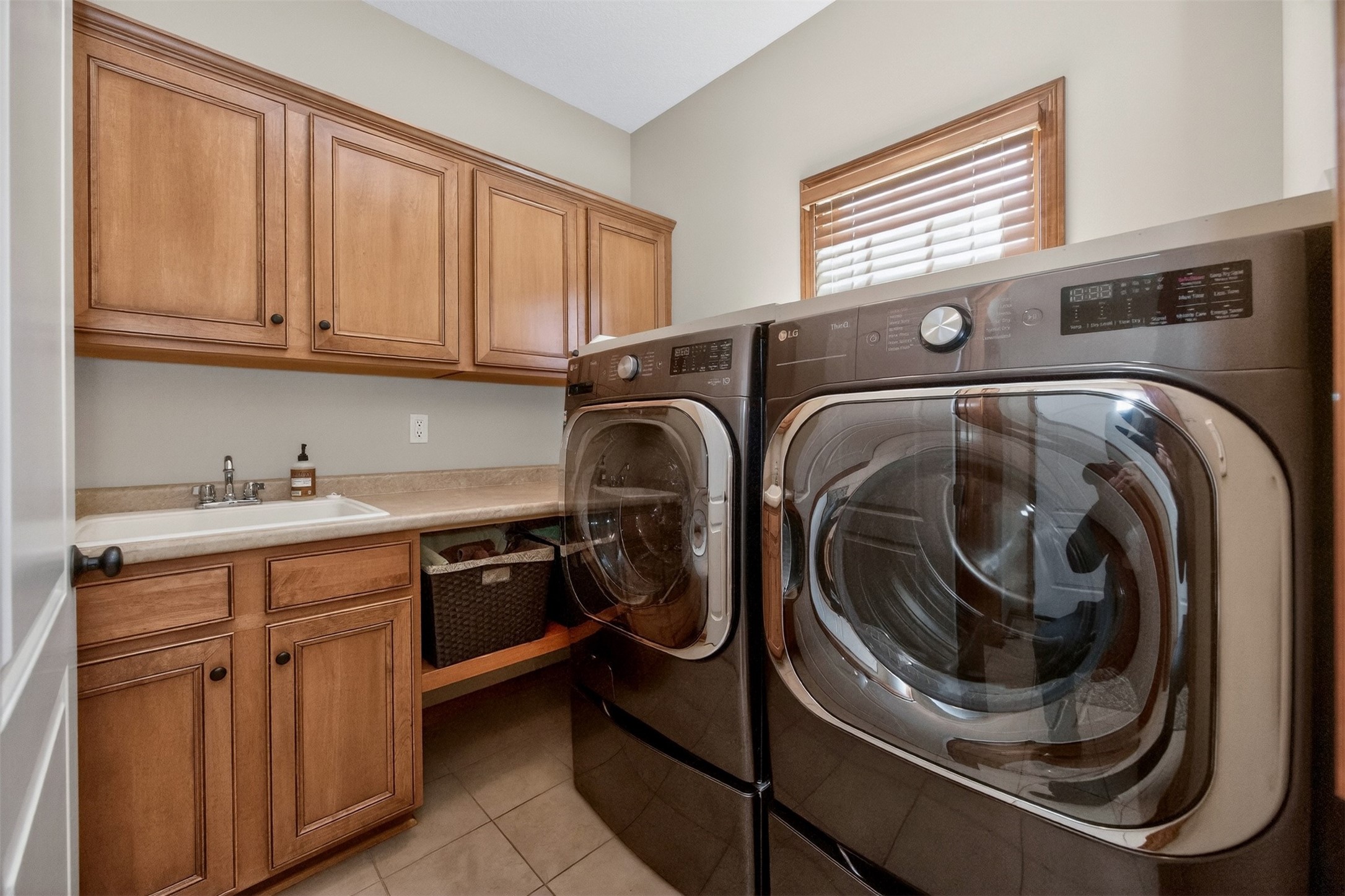 3917 SW Camden Circle