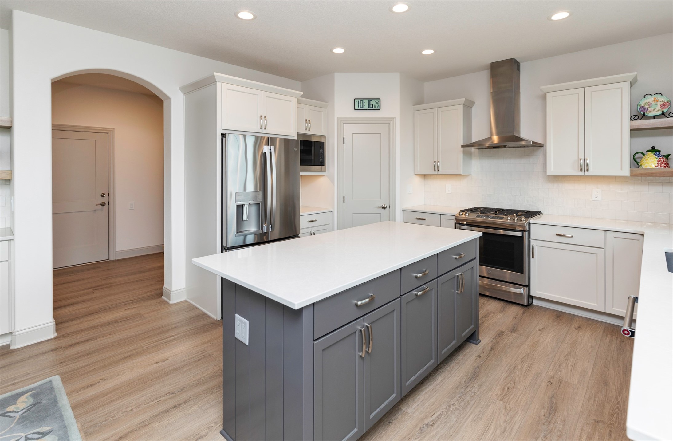 6111 NE Briarwood Drive