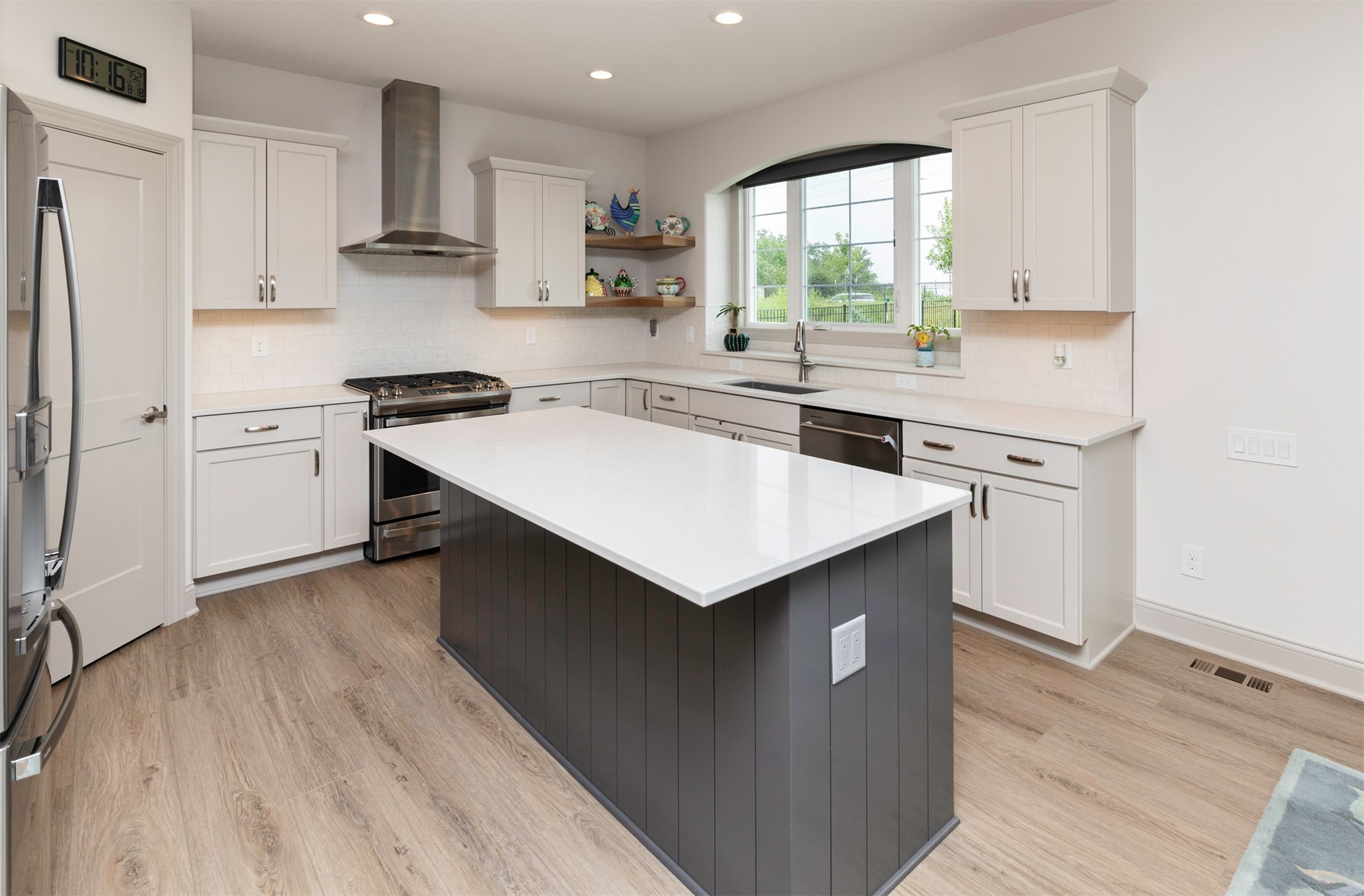 6111 NE Briarwood Drive