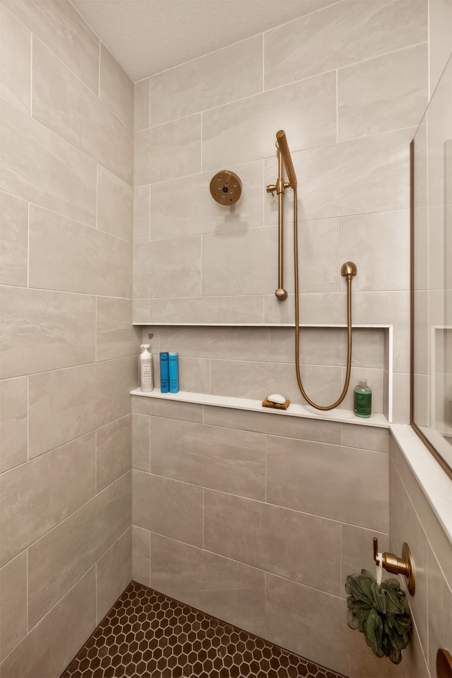 1005 W Aspen Ridge Circle