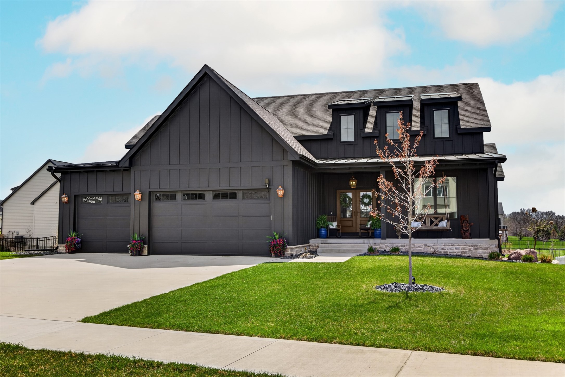 5822 NE Oak Drive