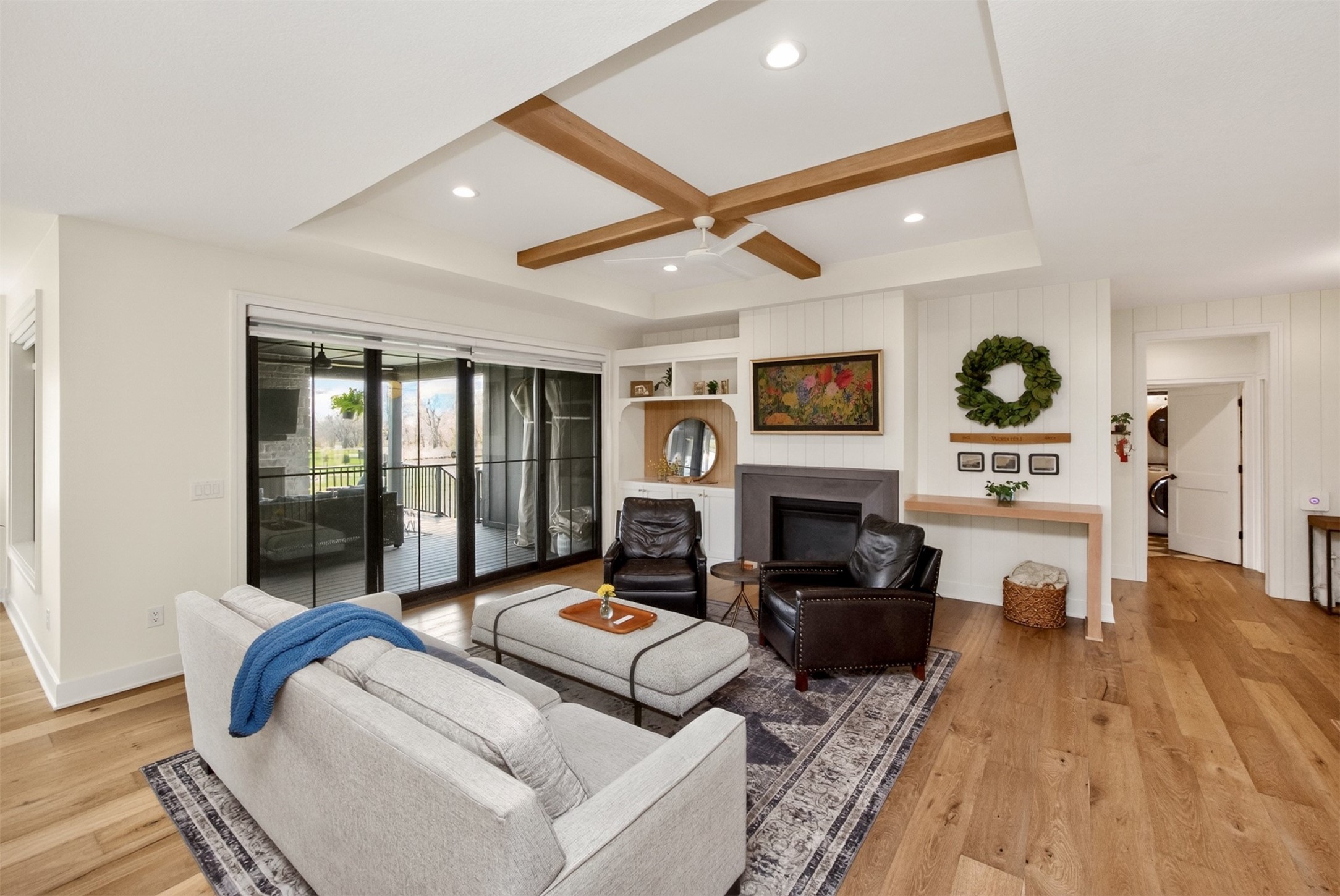 5822 NE Oak Drive