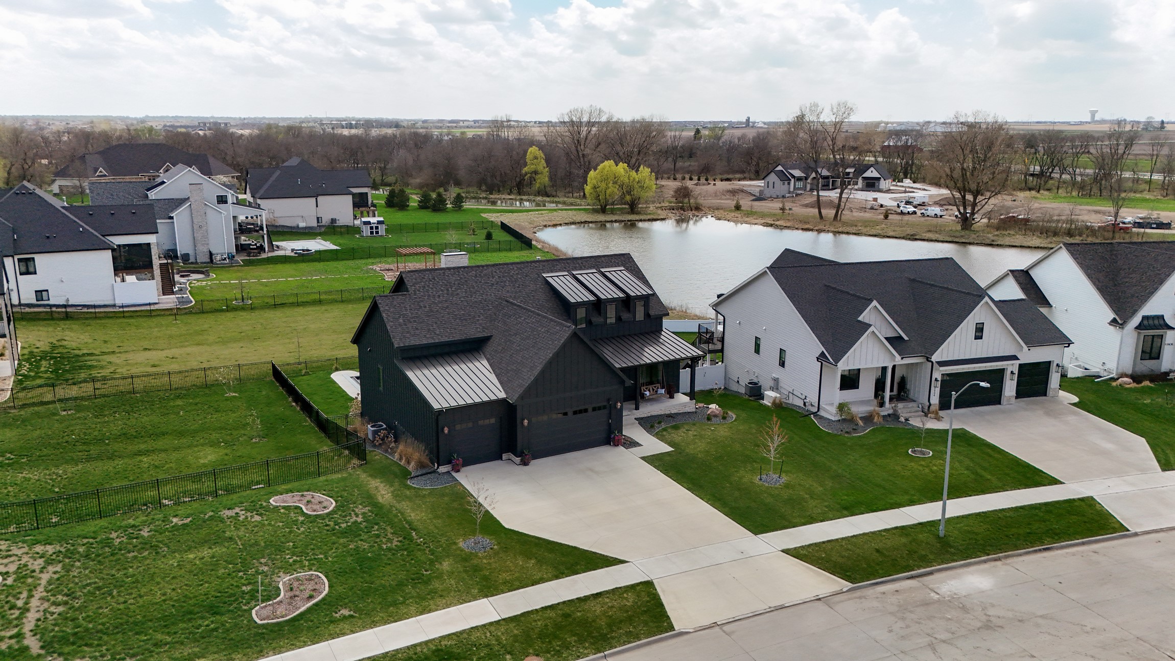5822 NE Oak Drive