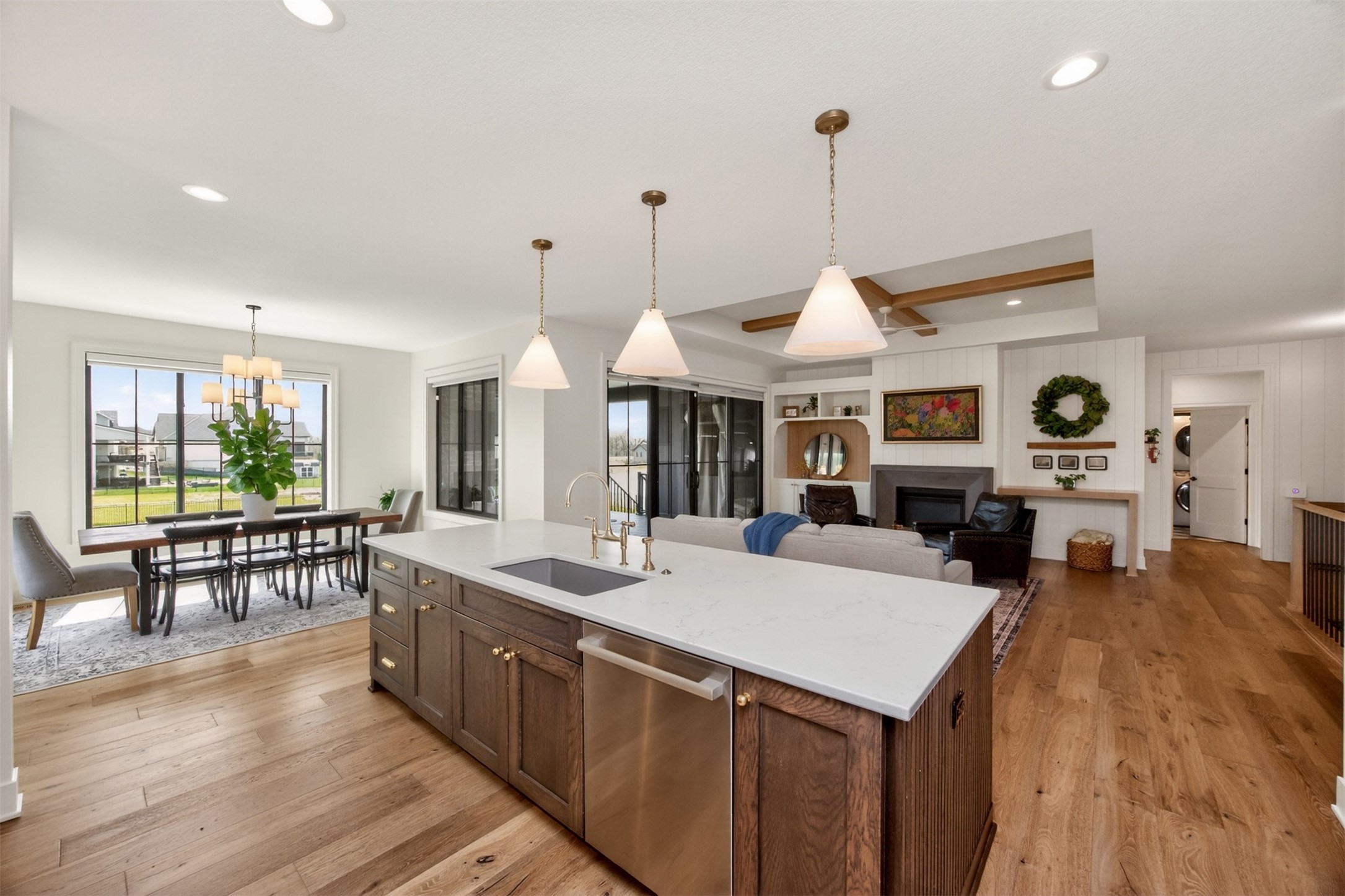 5822 NE Oak Drive