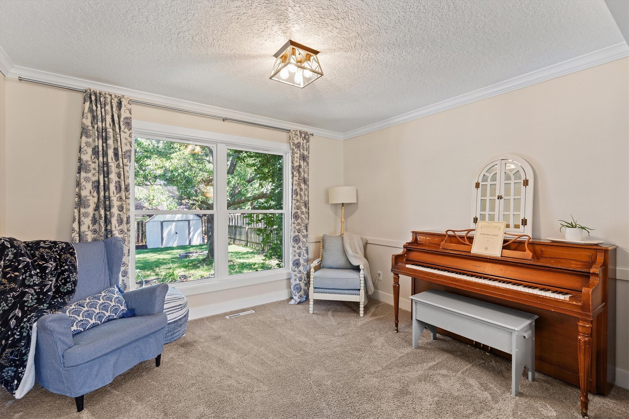 817 SE Rio Circle