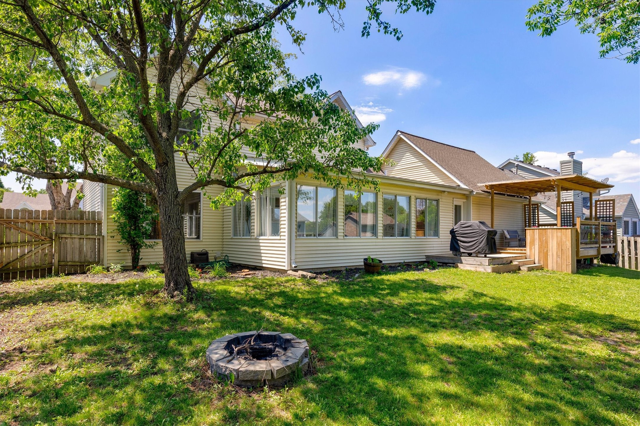 817 SE Rio Circle