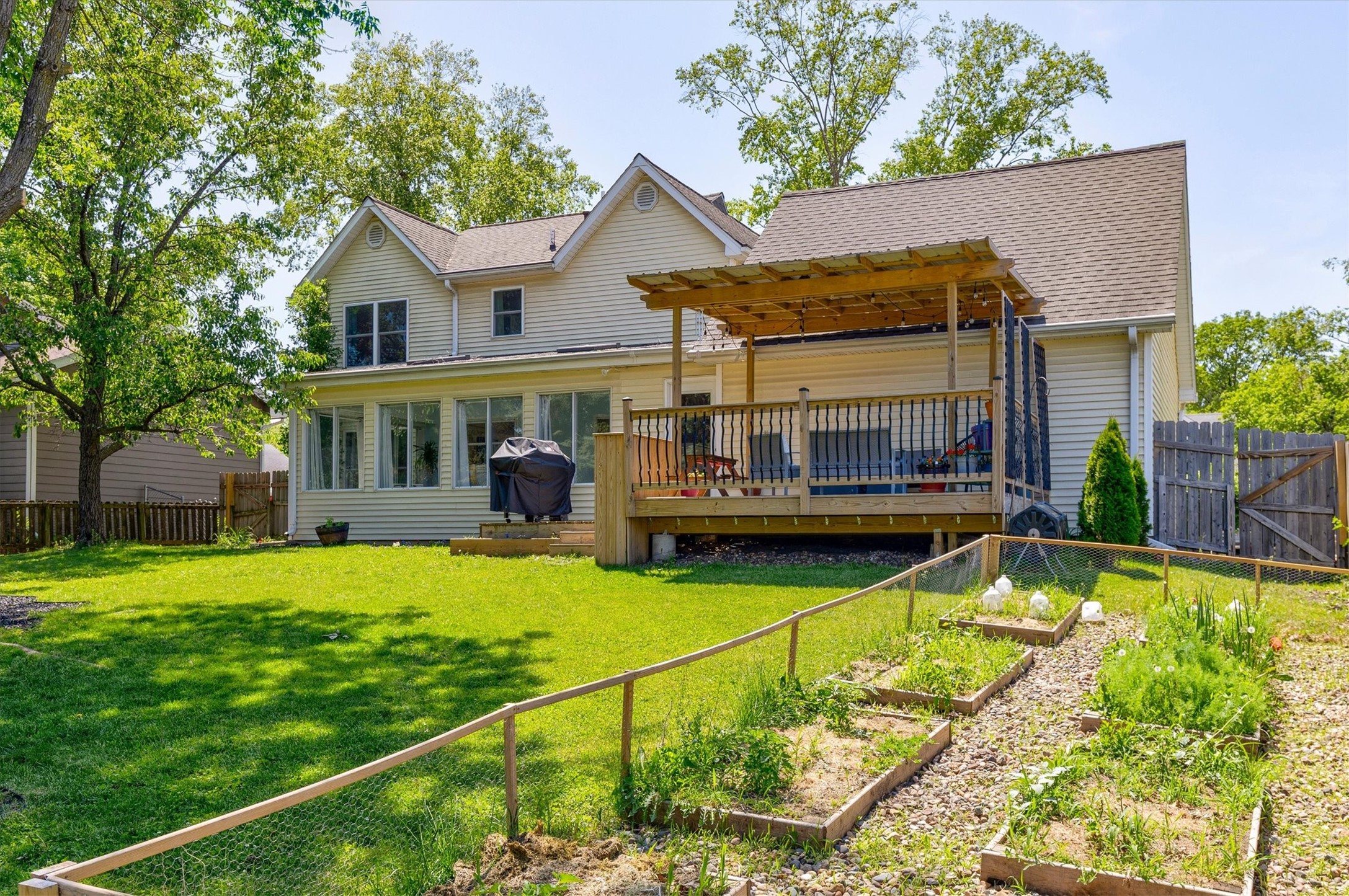 817 SE Rio Circle