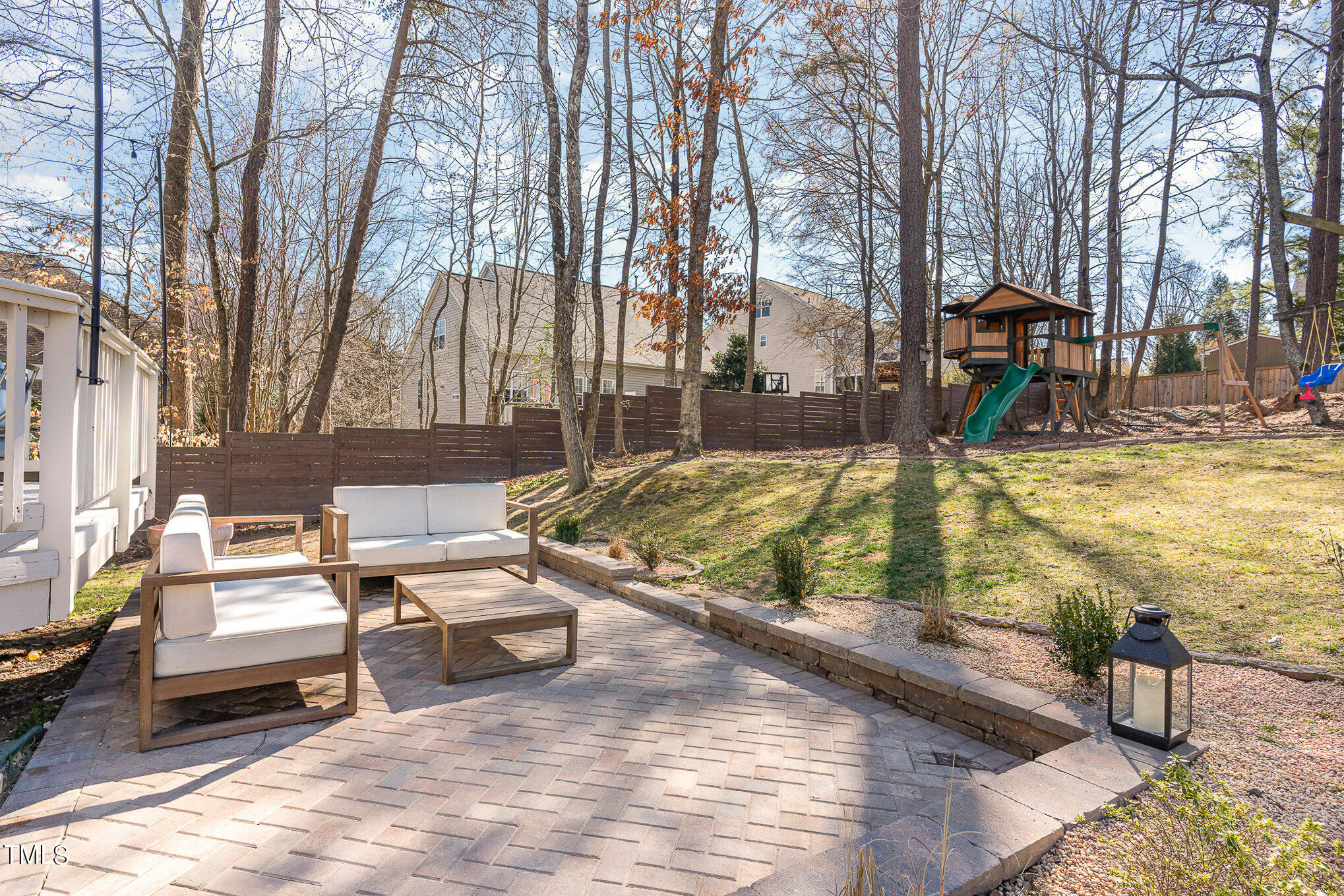 9205 Linslade Way