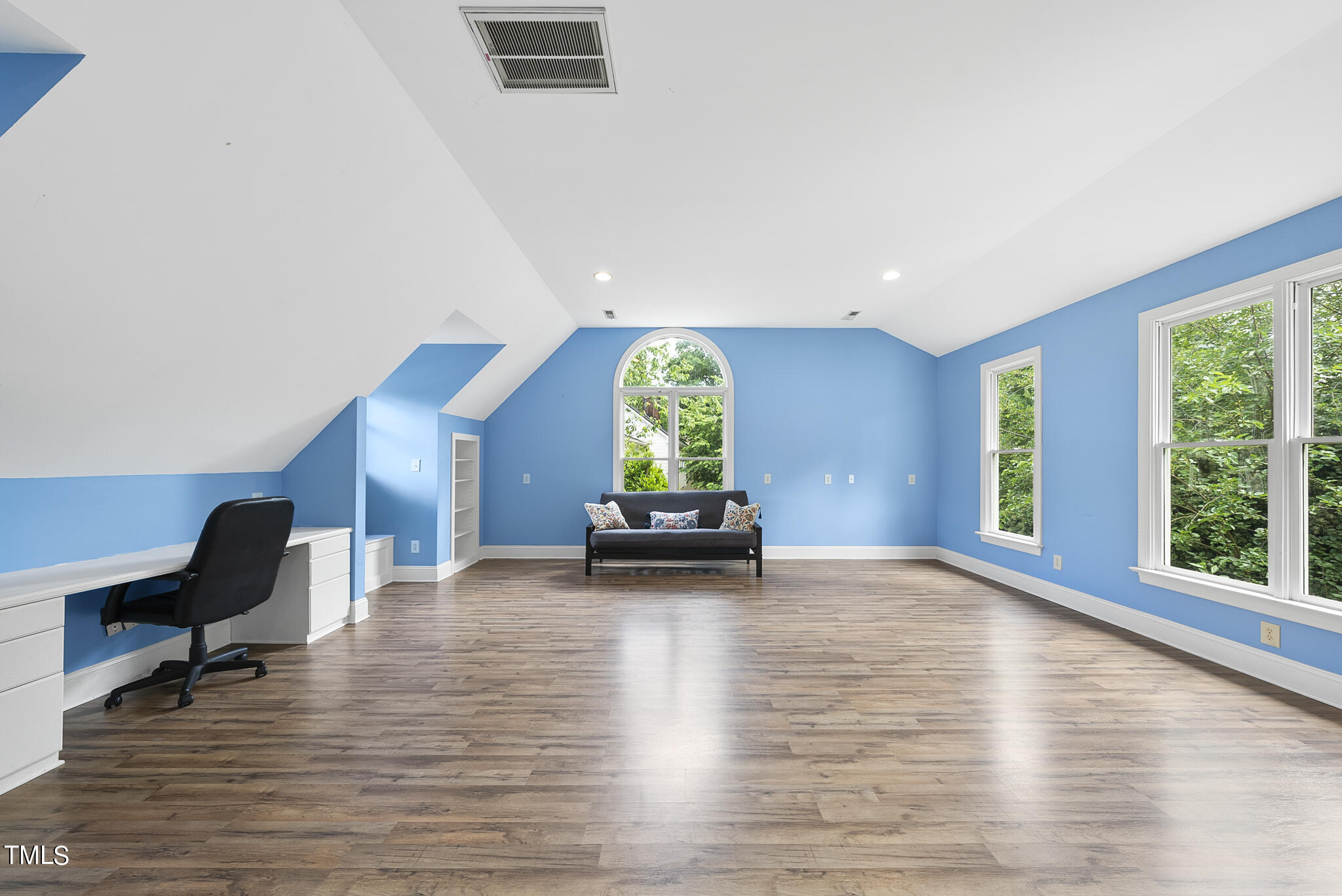 8917 Lindenshire Road