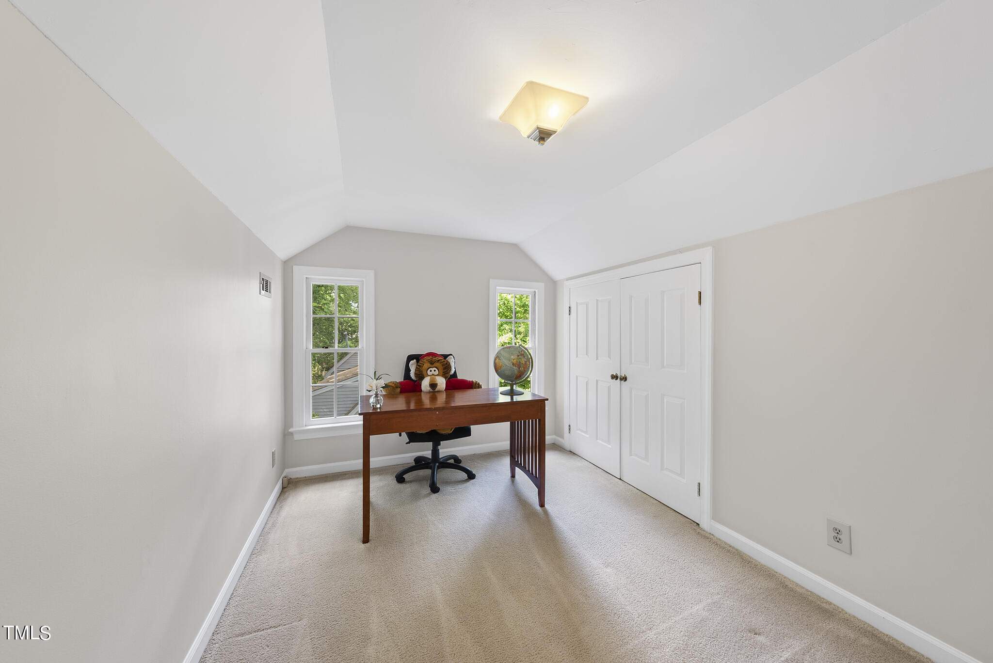 8917 Lindenshire Road