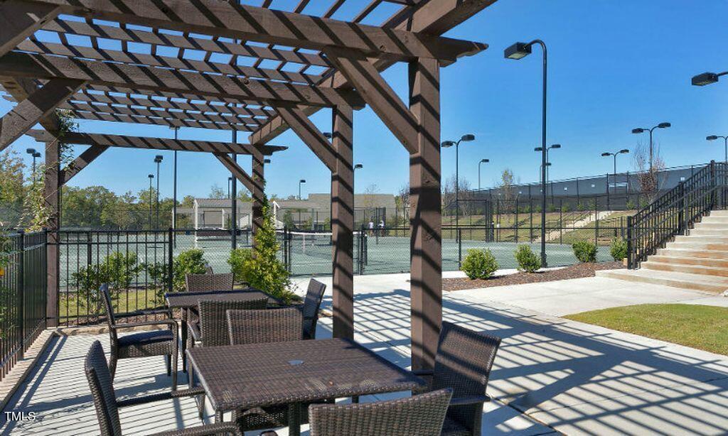 824 Gaston Manor Drive