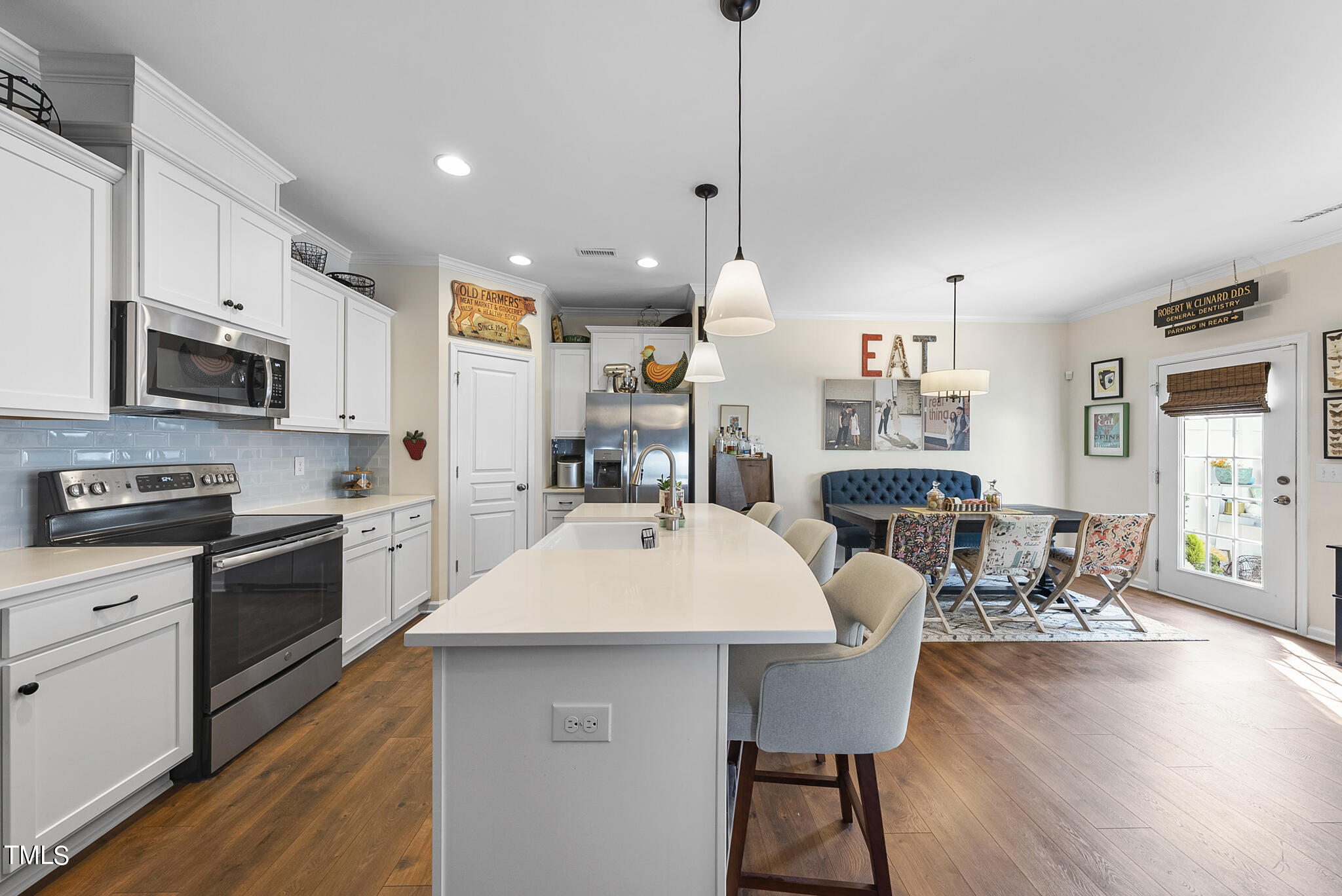 5423 Wallace Martin Way