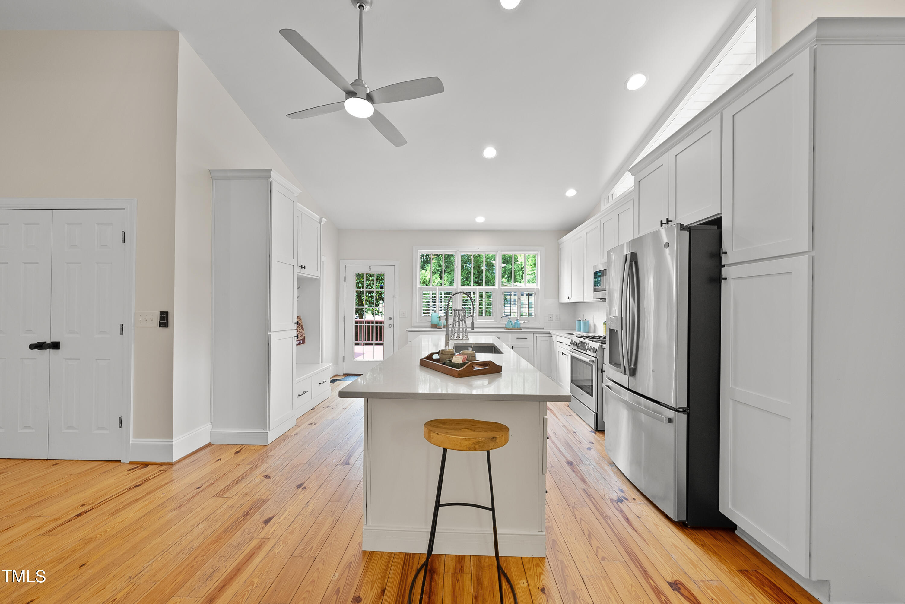 801 E Lane Street