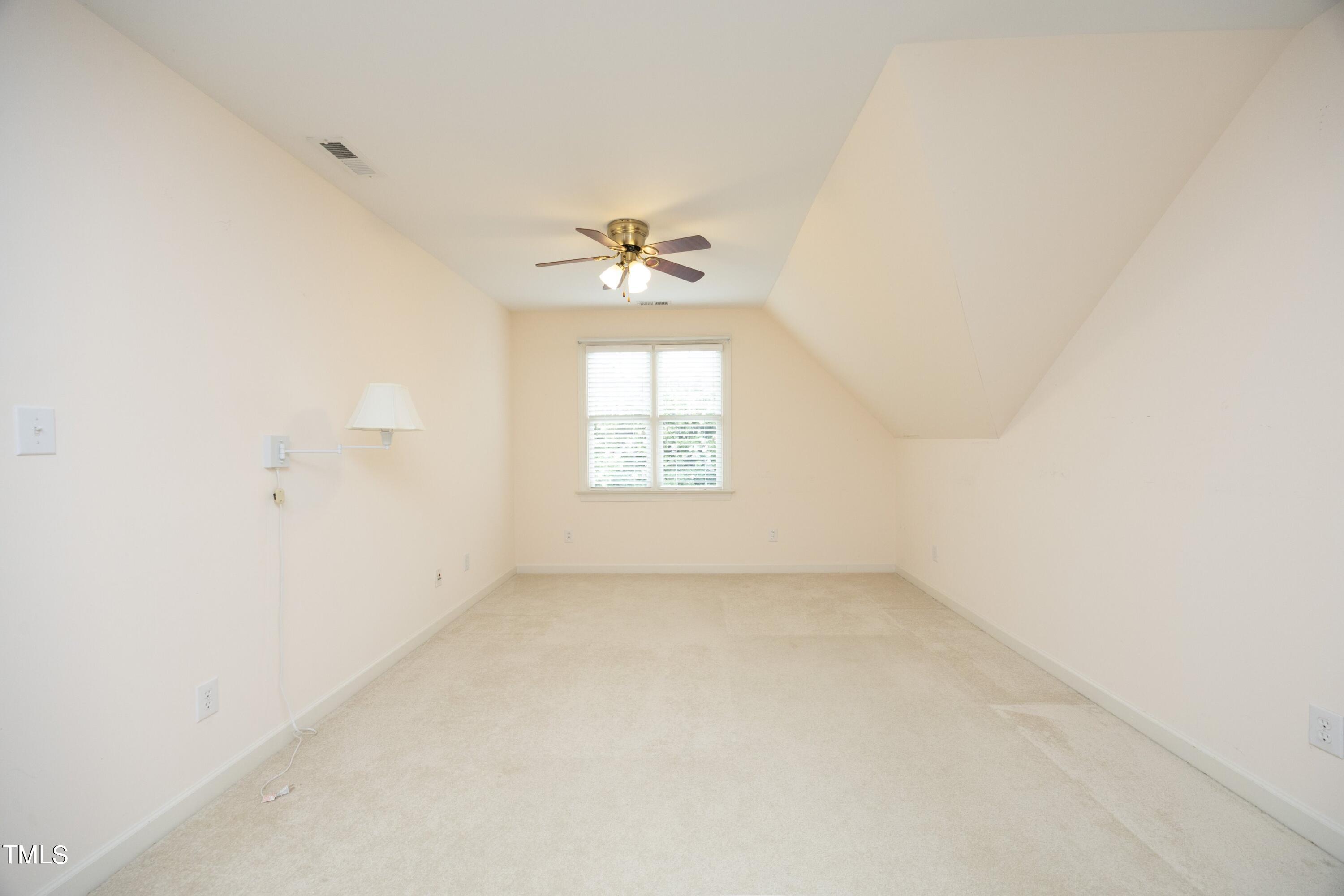 8805 Leeshire Lane