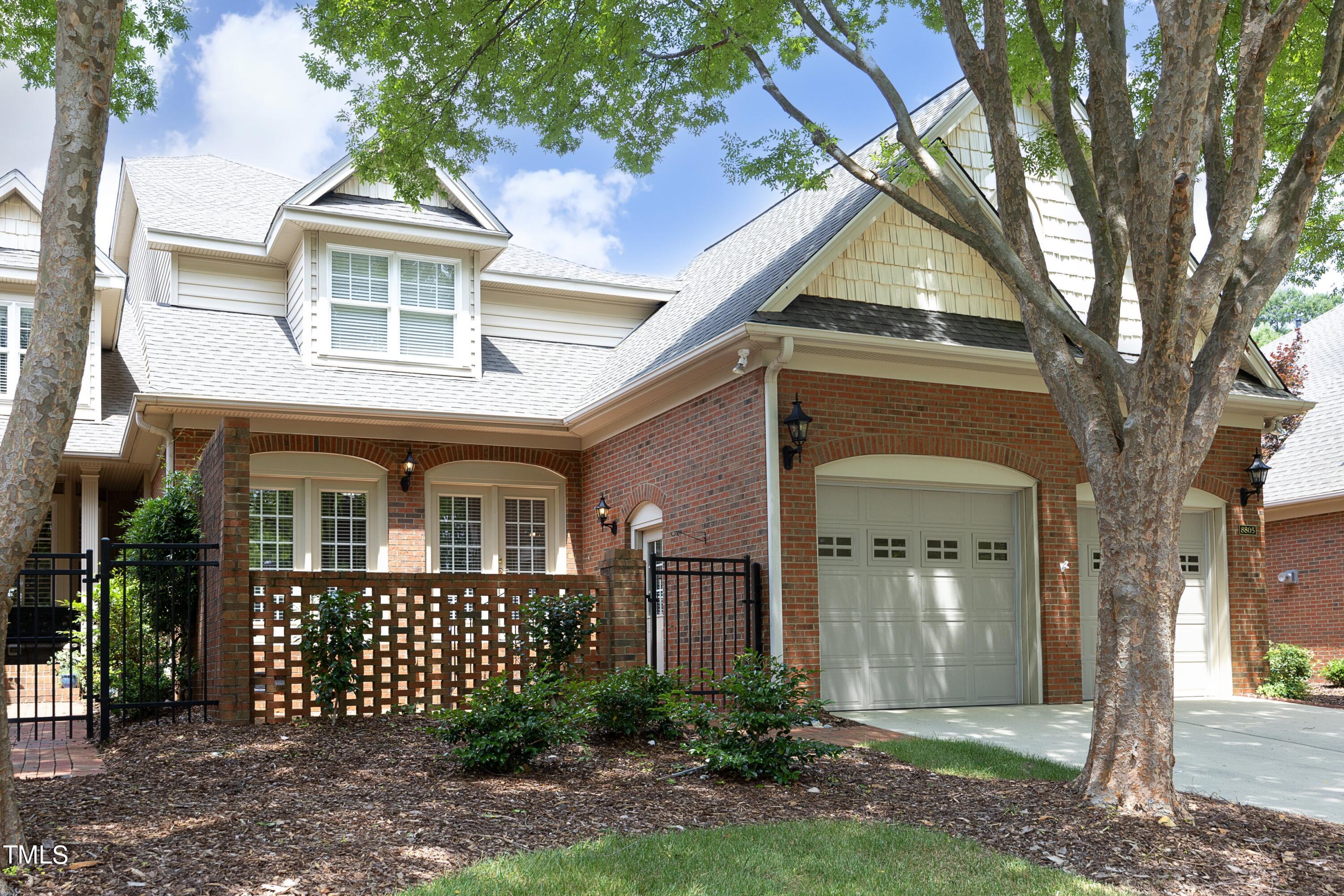 8805 Leeshire Lane