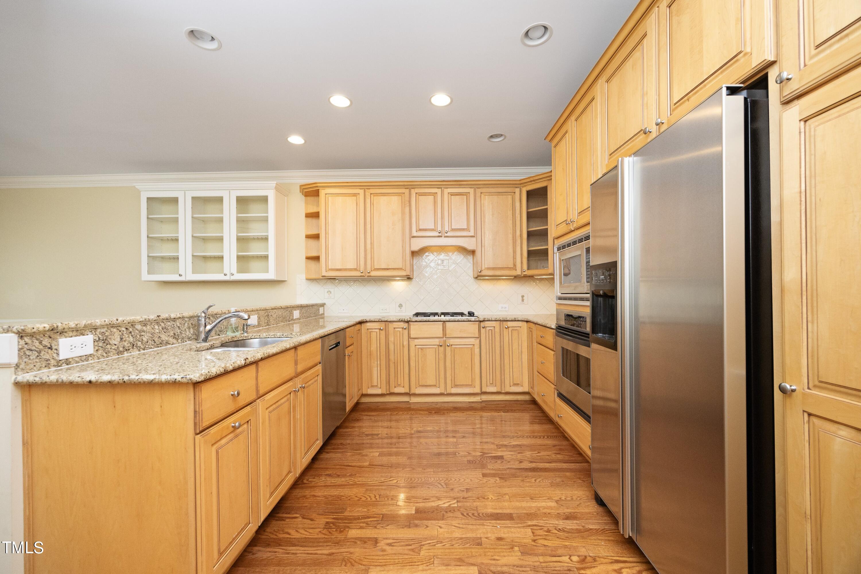 8805 Leeshire Lane