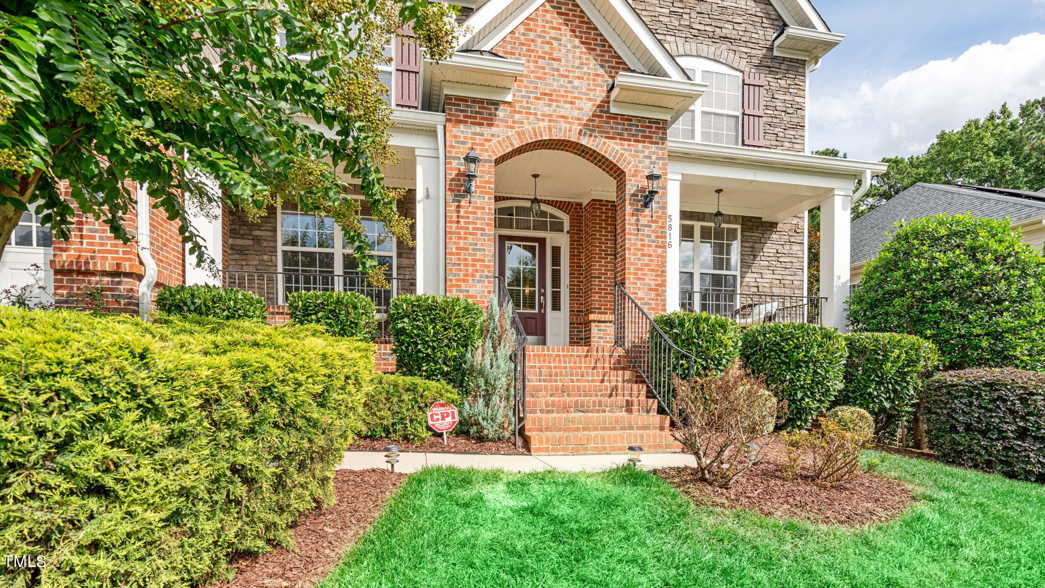 5816 Claribel Court