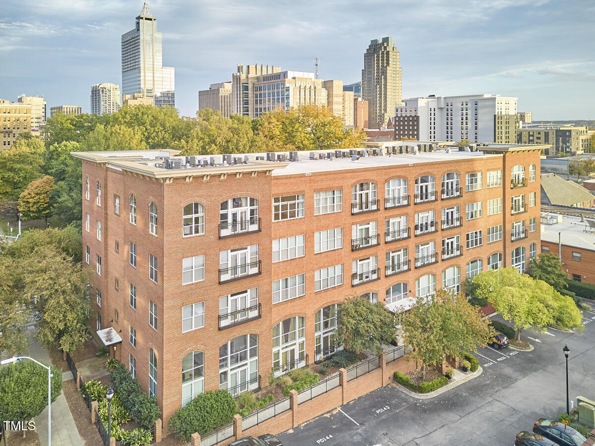 200 S Dawson Street # 303