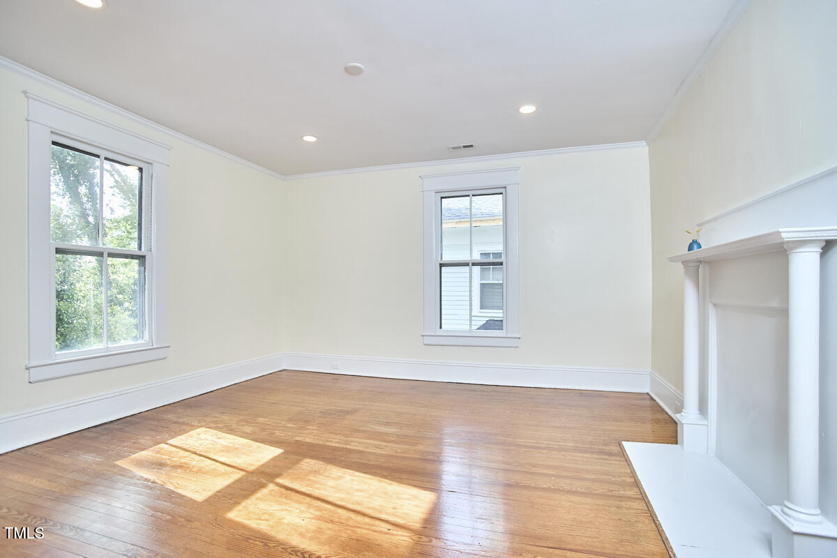 1005 W Lenoir Street