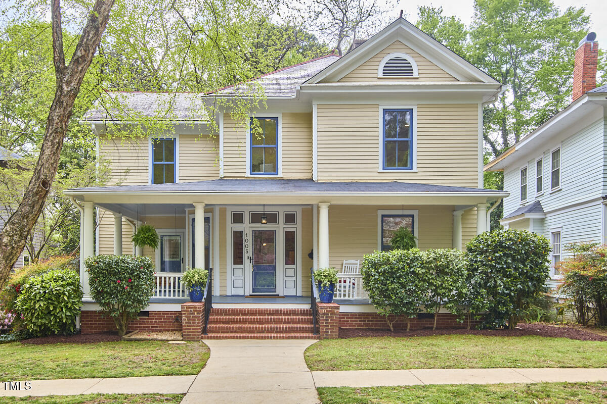 1005 W Lenoir Street