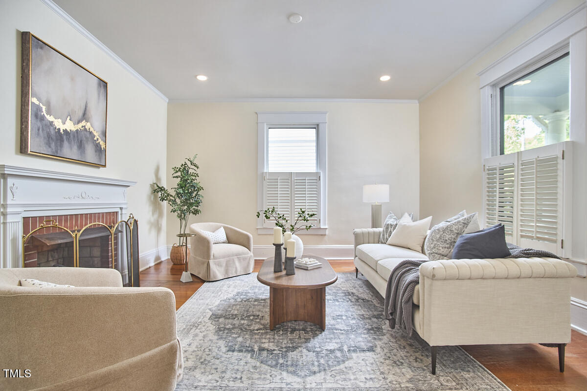 1005 W Lenoir Street