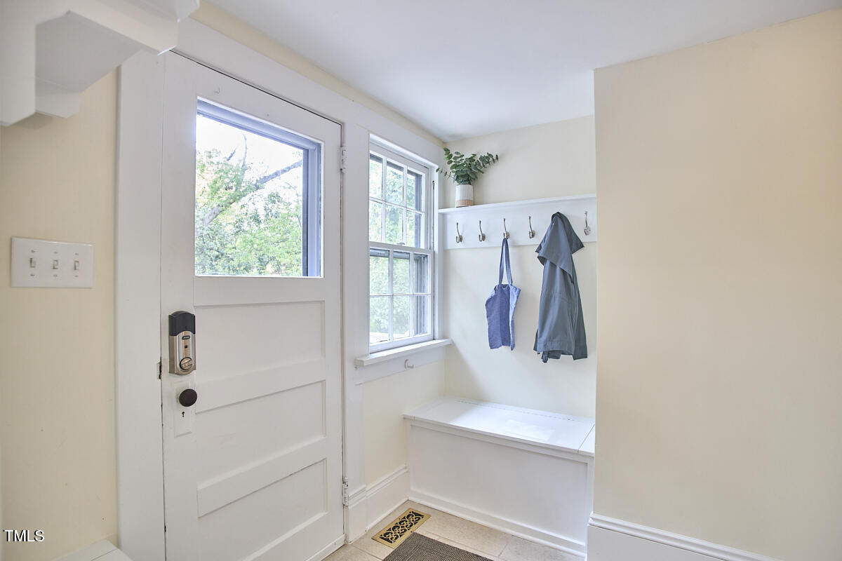 1005 W Lenoir Street